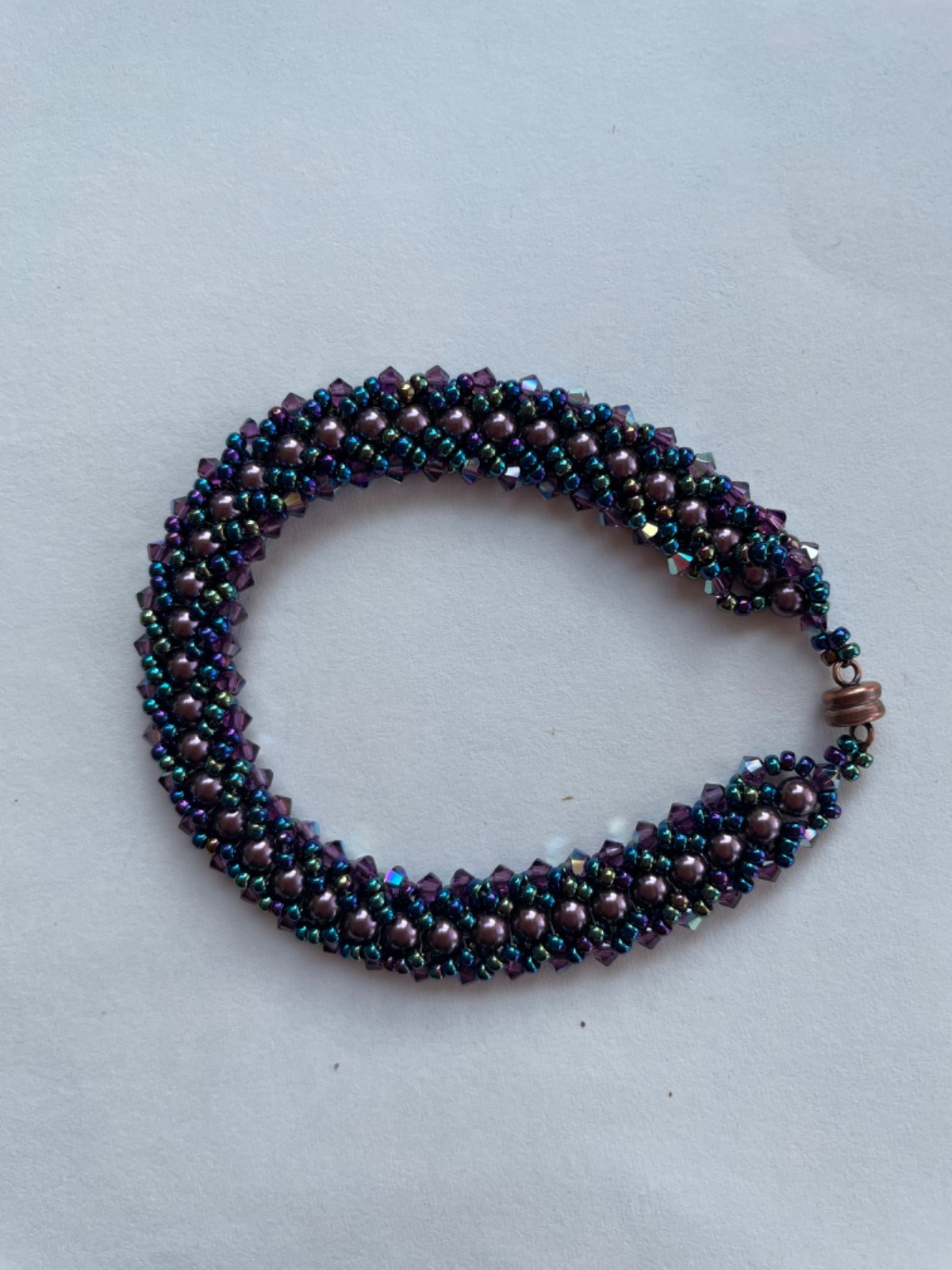 Set of 2 handcrafted irridescent beaded bracelets