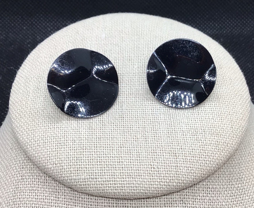 Vintage Costume Black Enameled Metal Unique Design Drop Earrings H701