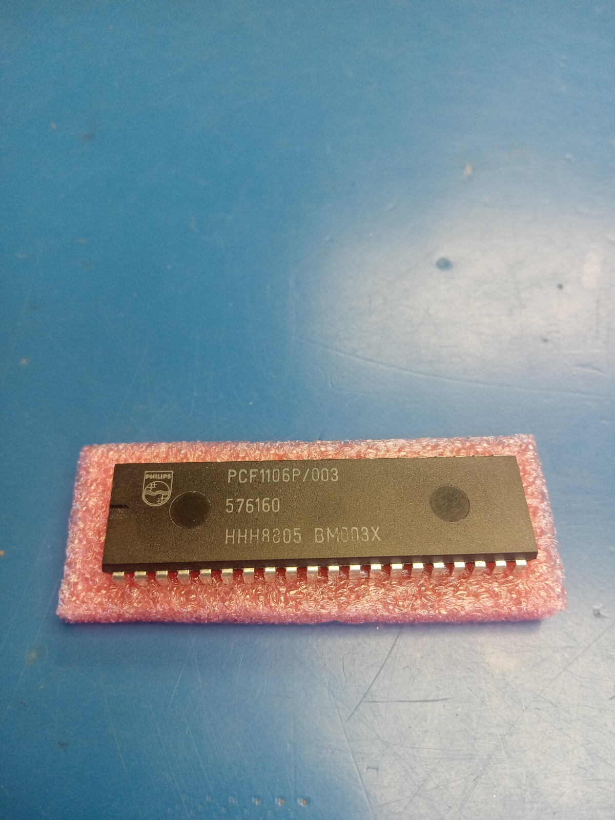 PCF1106P/003        PHILIPS     40-PIN