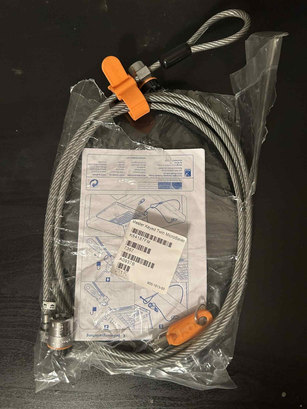Kensington K64187FM MicroSaver Keyed Twin Laptop Lock
