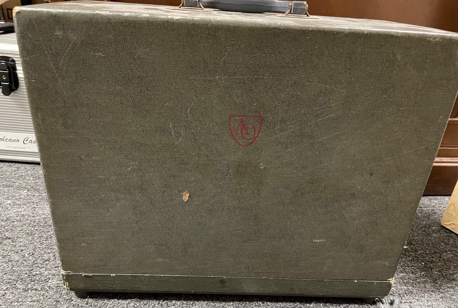 Vintage Delineascope Model MC Slide Projector w/Case. American Optical Co.