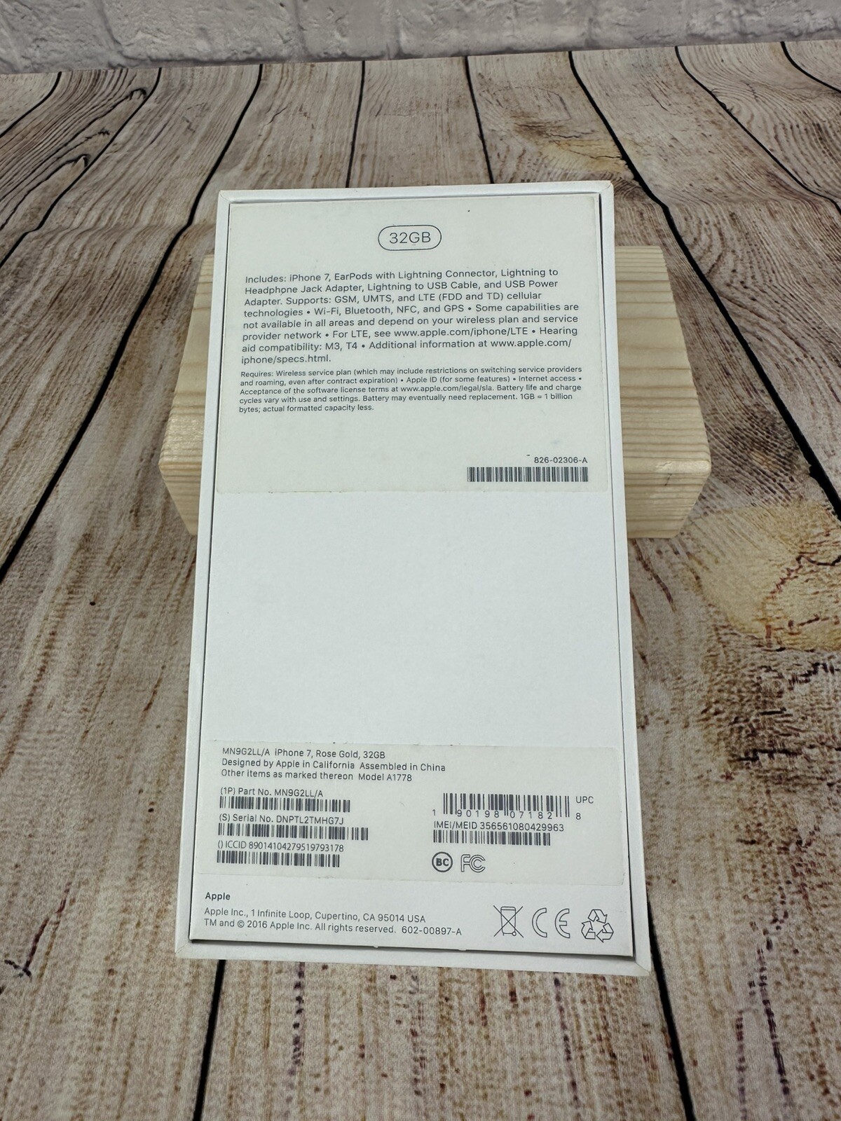 Apple iPhone 7 Rose Gold 32GB BOX ONLY