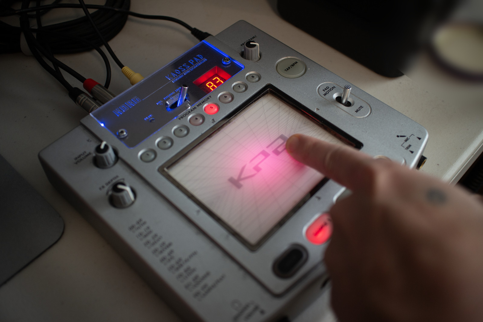 KORG KAOSS PAD KP2 - Dynamic Effect/Sampler (NO POWER CABLE)
