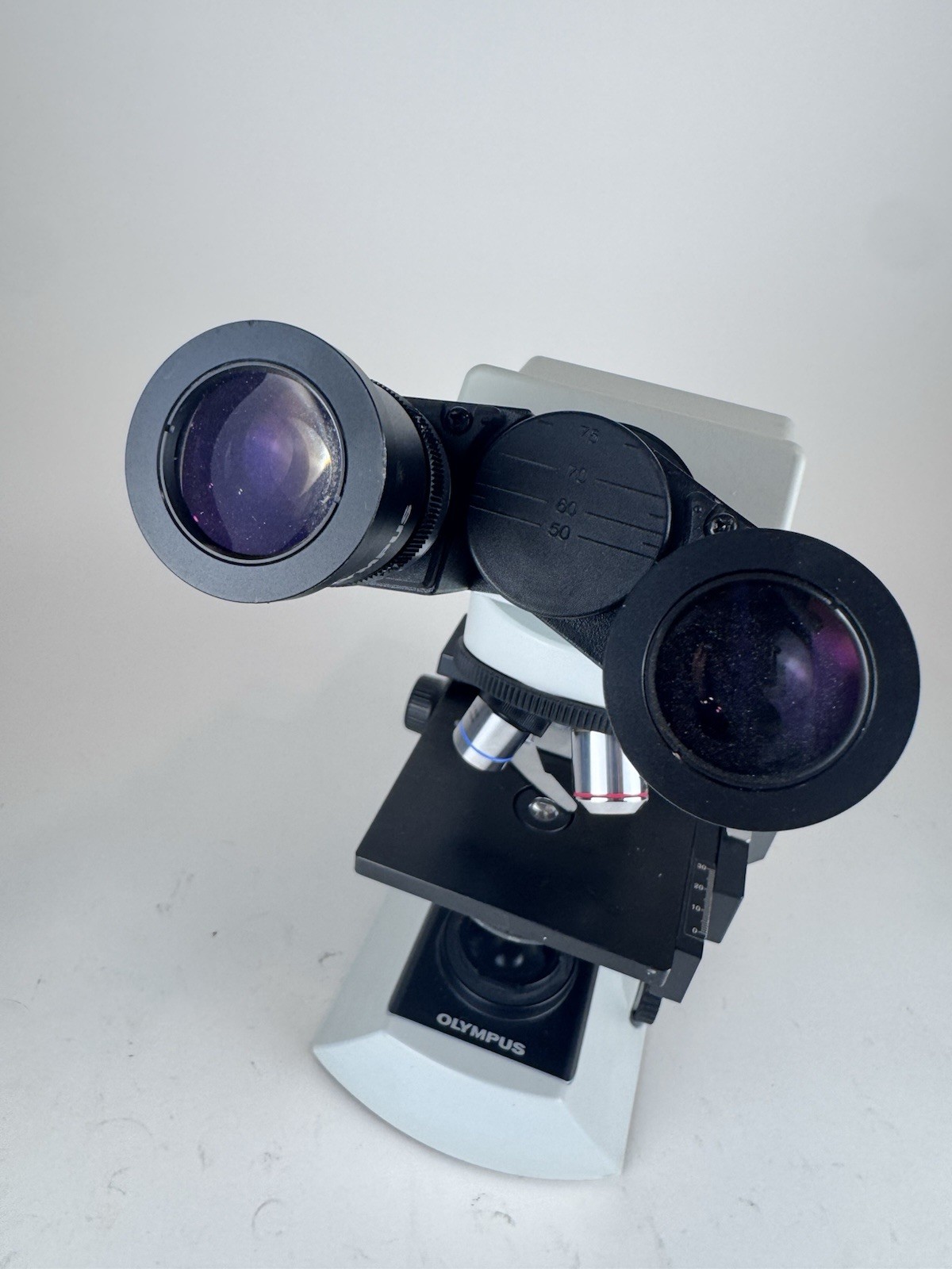 OLYMPUS CX21FS1 BINOCULAR MICROSCOPE PLAN 4 10 40 100 OBJECTIVES Olympus CX21