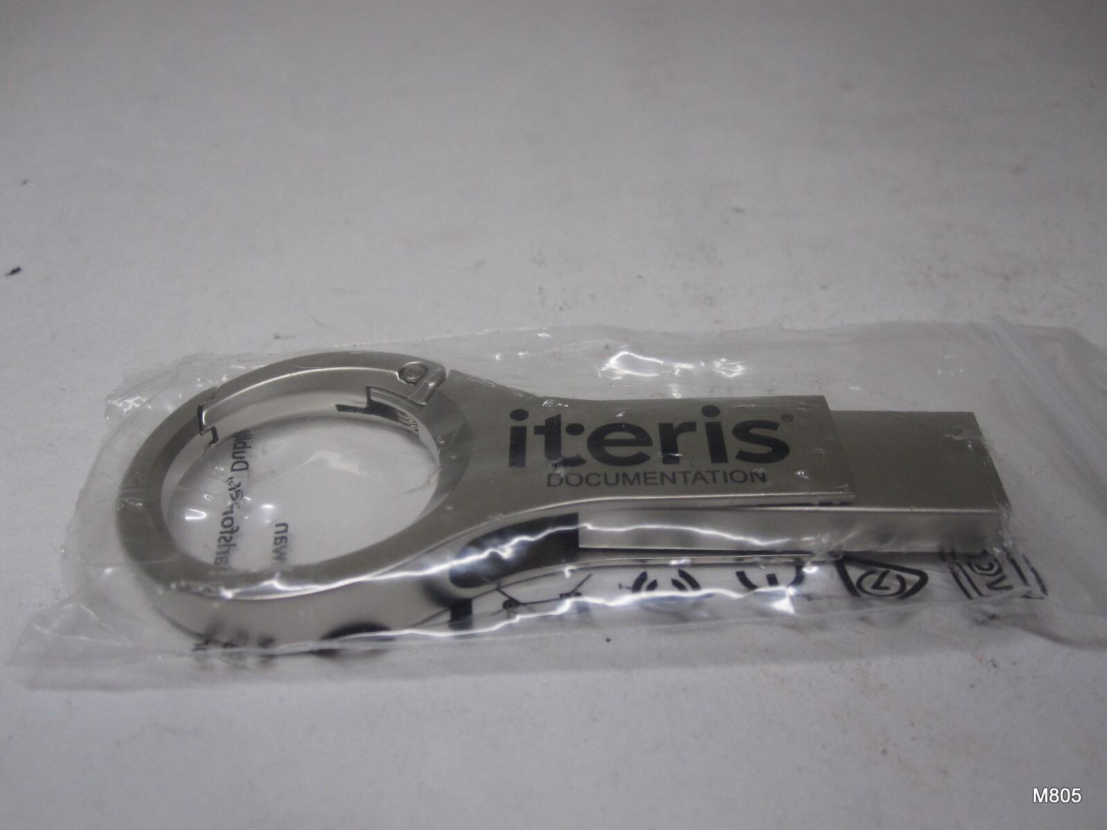 Single Iteris Documentation  Clip On Carabiner Flash Drive  Usb-A / Usb-C Key