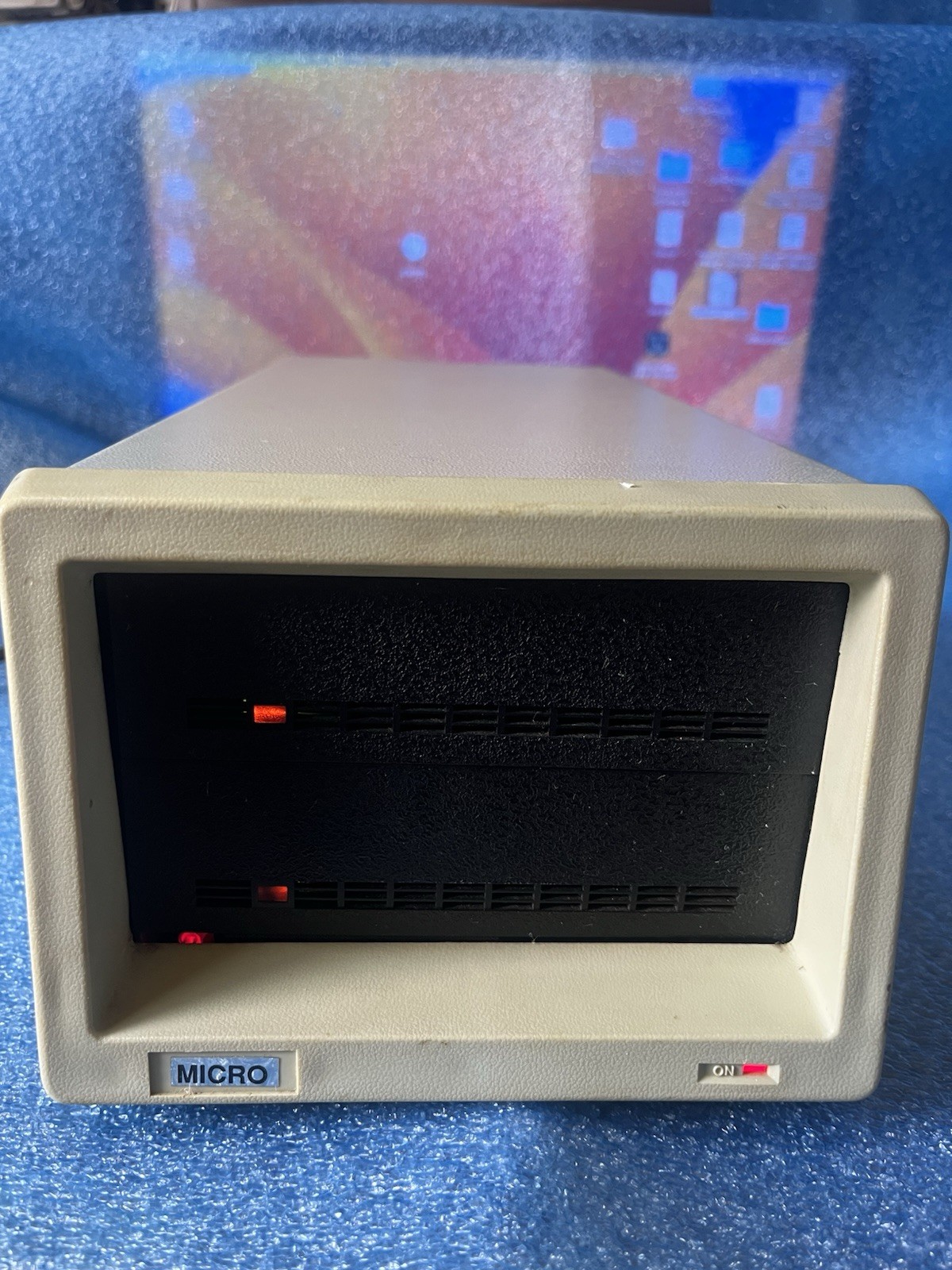 vtg 80’s atari st IBM Apple? external hardrive powers on untested Sold As Is