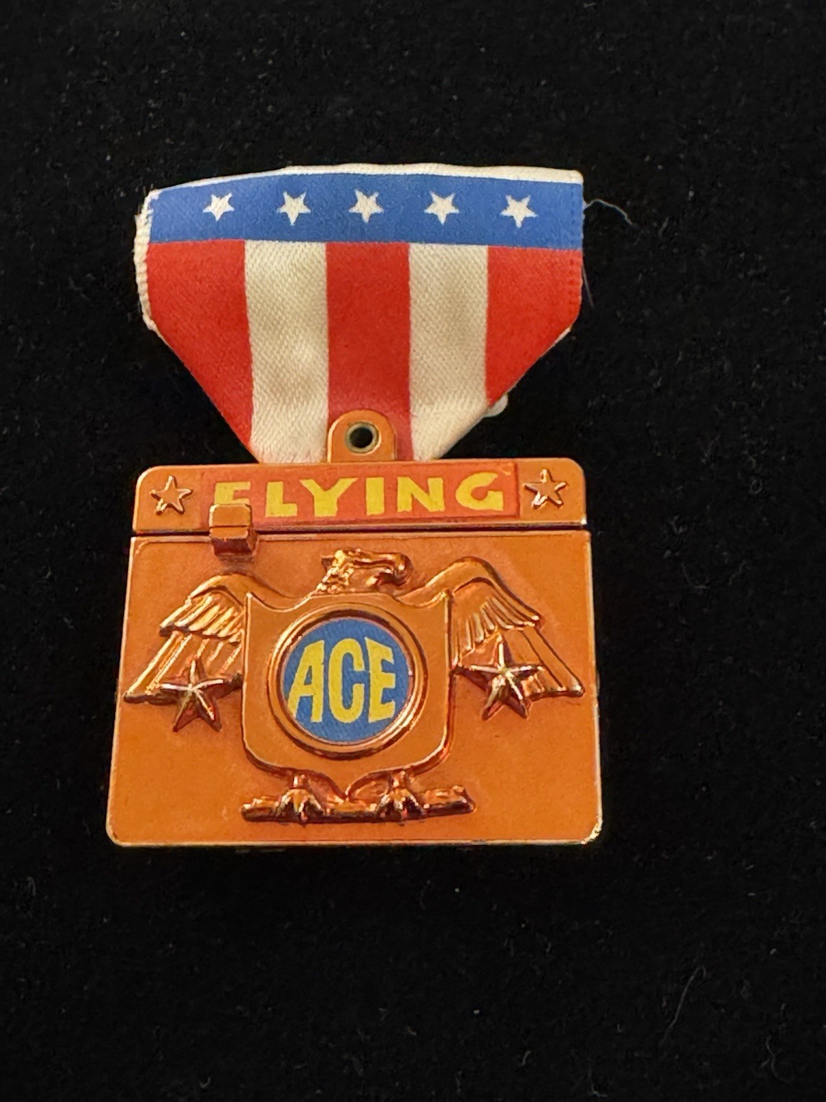 Vintage Flying Ace Clip Pin Fool Flag 1988 Kiscom C27