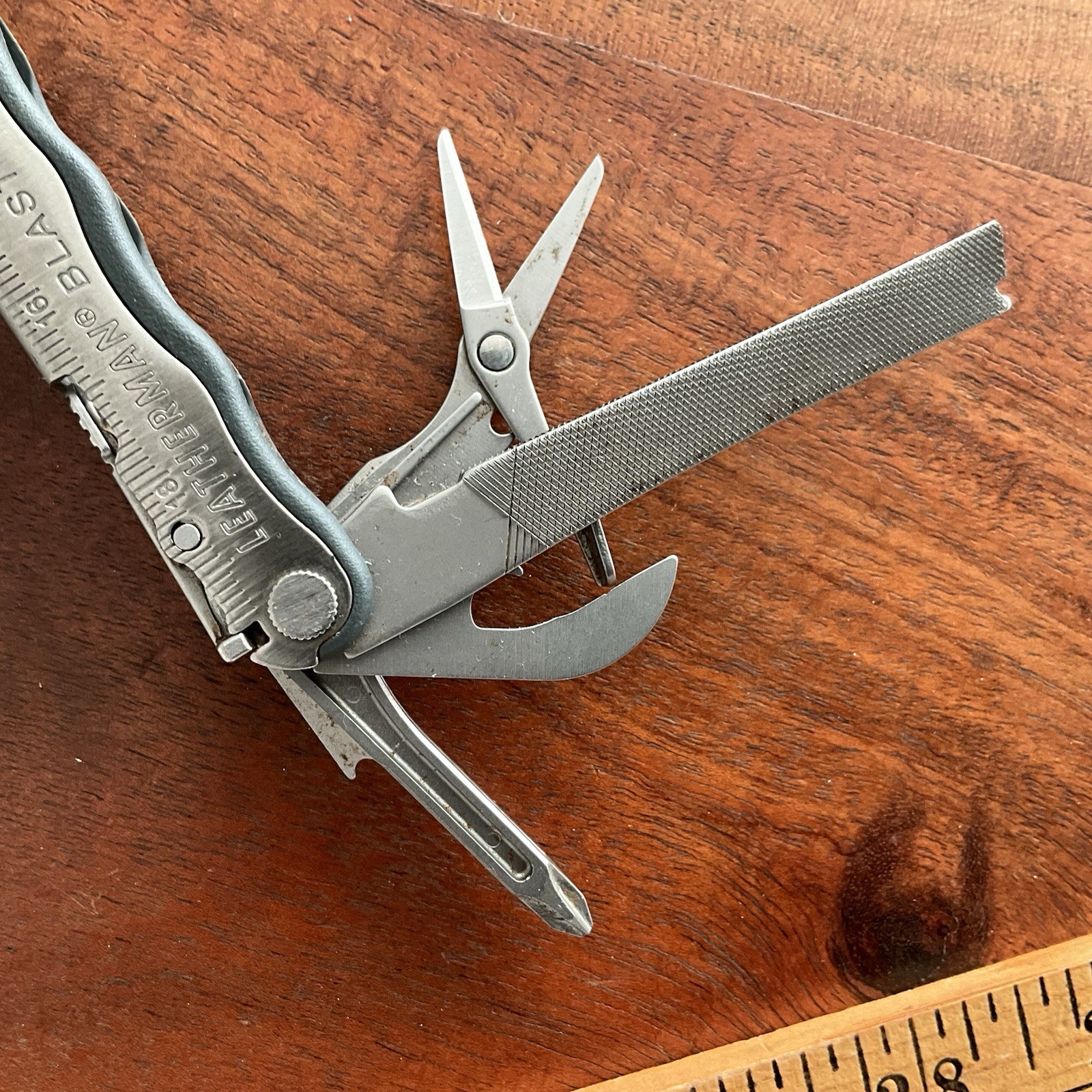 RETIRED Date Code 0310 (March 2010) Leatherman BLAST Multi-Tool w Leather Sheath