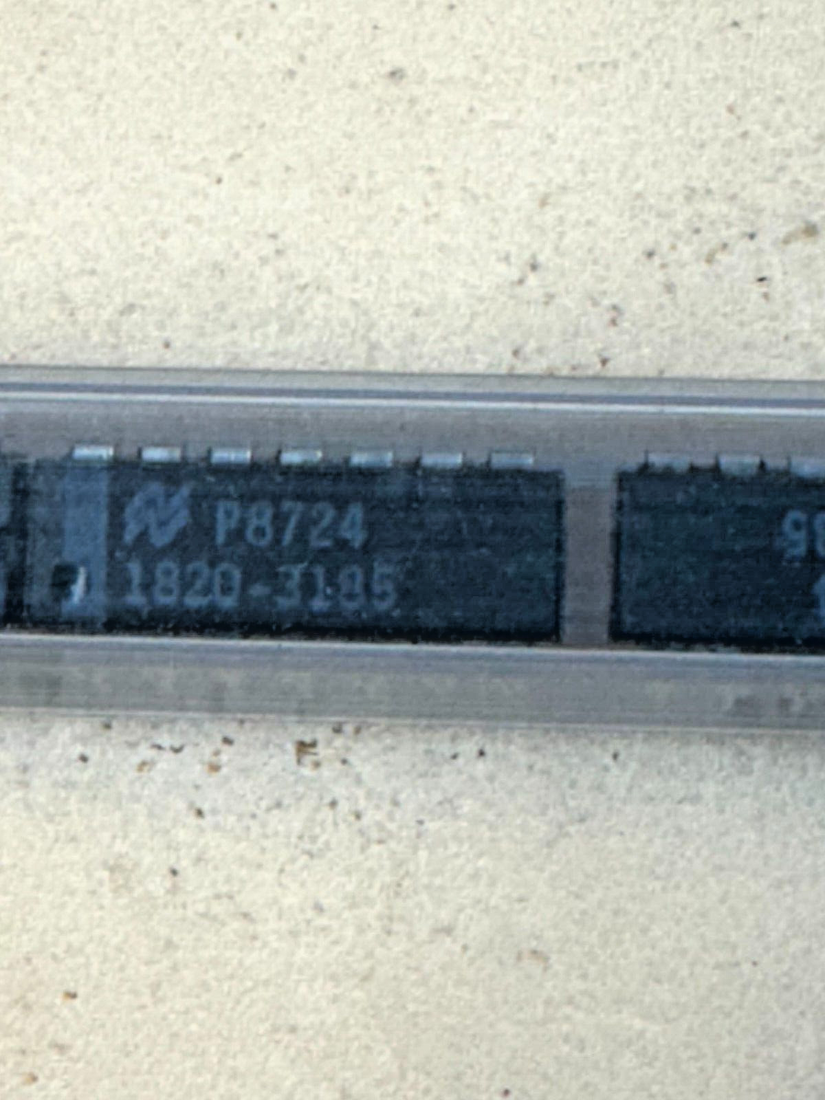 National Semiconductor 1820-3185