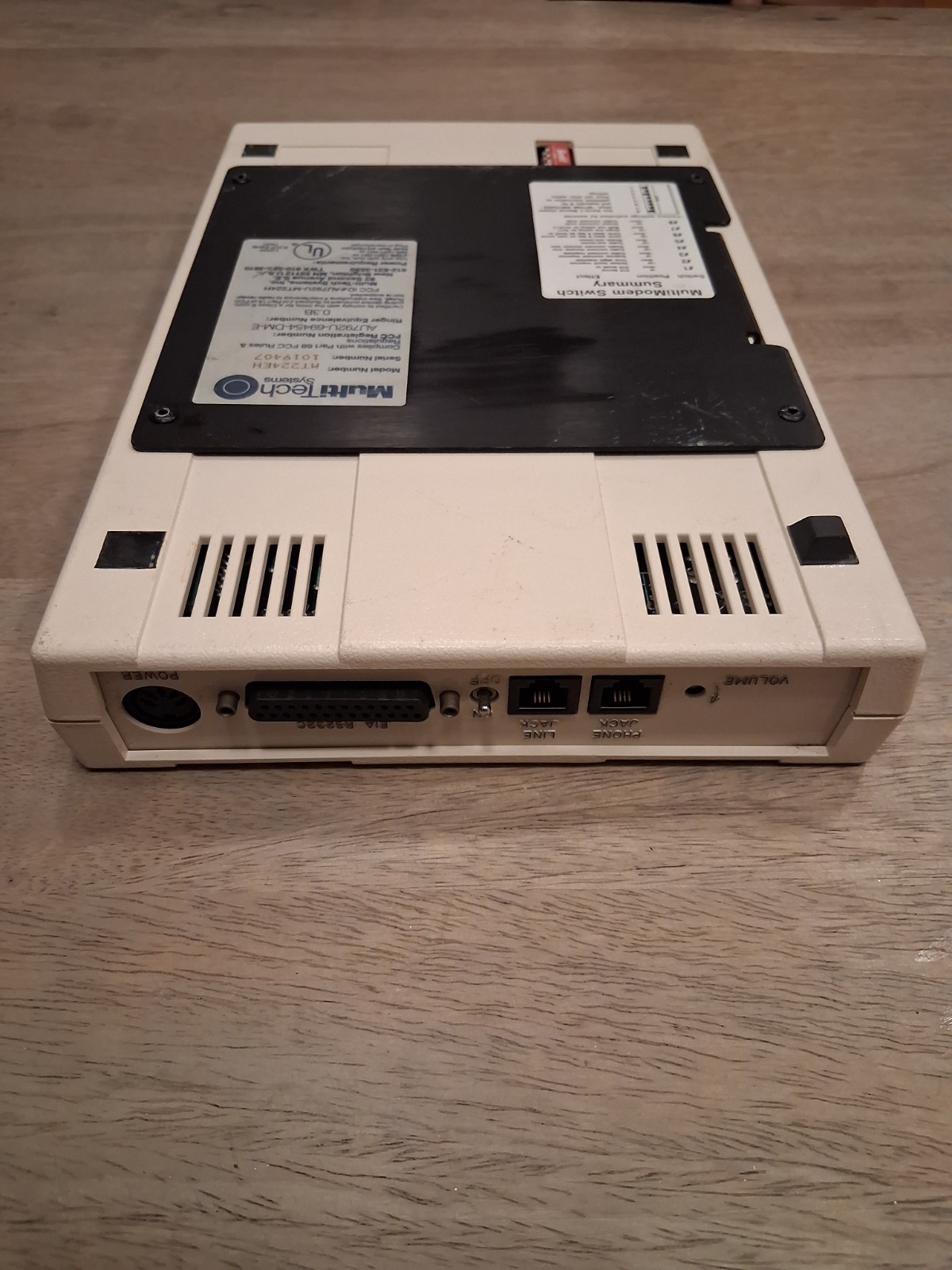 MultiTech Systems Multi Modem 224E 2400/1200/300 - No PSU & Untested
