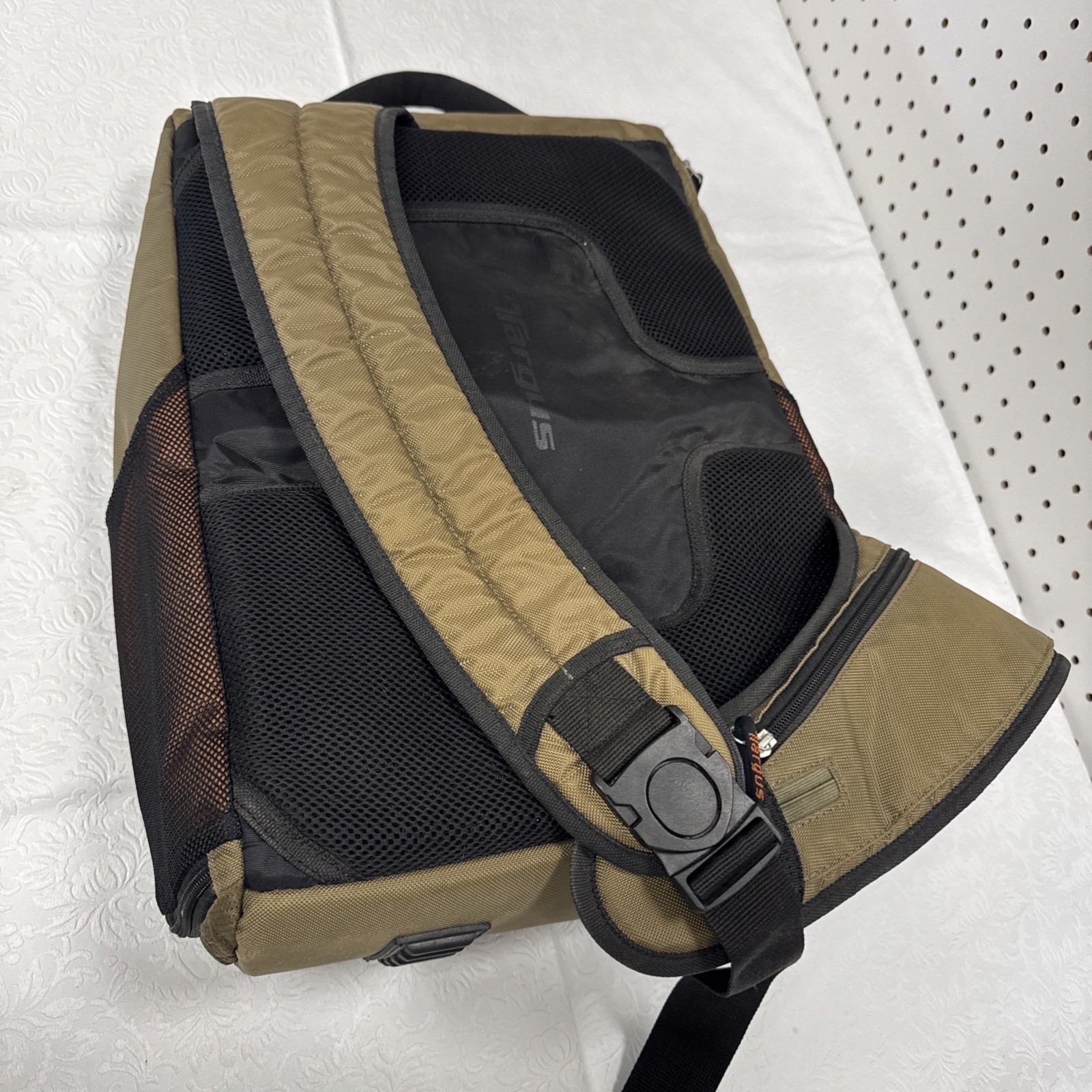 Targus Laptop Backpack Olive Green Water Resistant Multiple Pockets