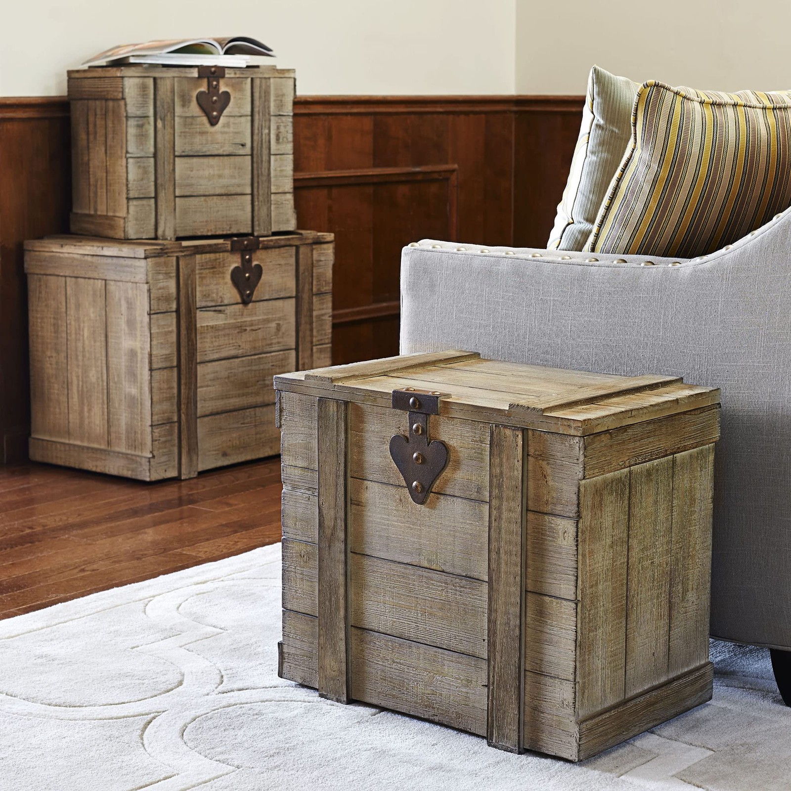 Household Essentials White Washed Rustic Decorative Wooden Trunk Medium 9537-1