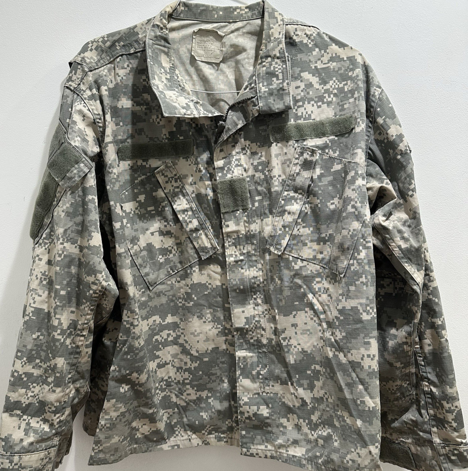 US Military ACU Jacket Sz. Large Regular Digital Camo