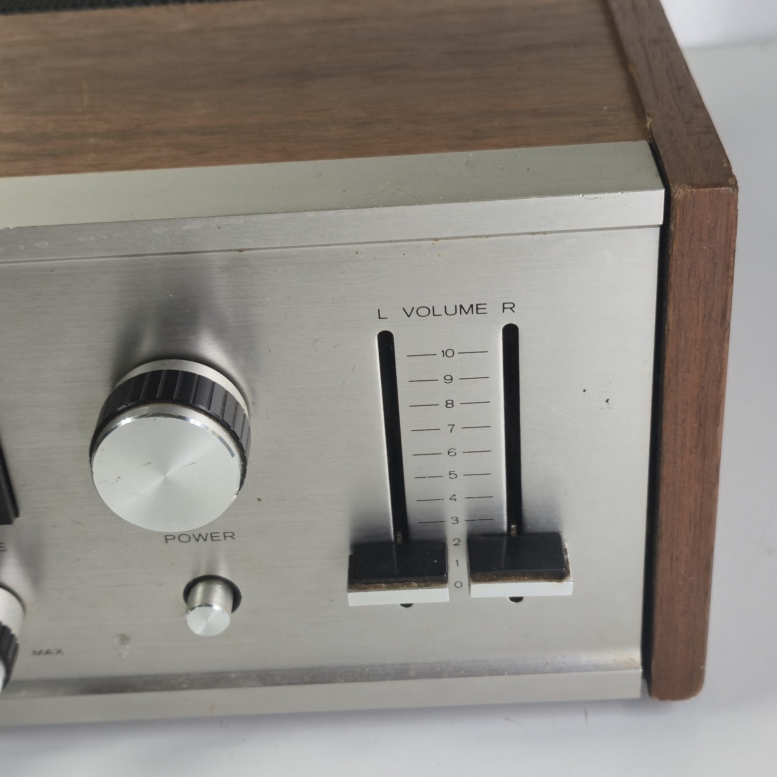 Vintage Realistic STA-82 Stereo Receiver Working