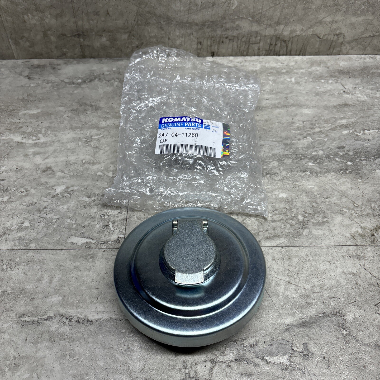 OEM Komatsu 2A7-04-11260 Fuel Tank Cap, New