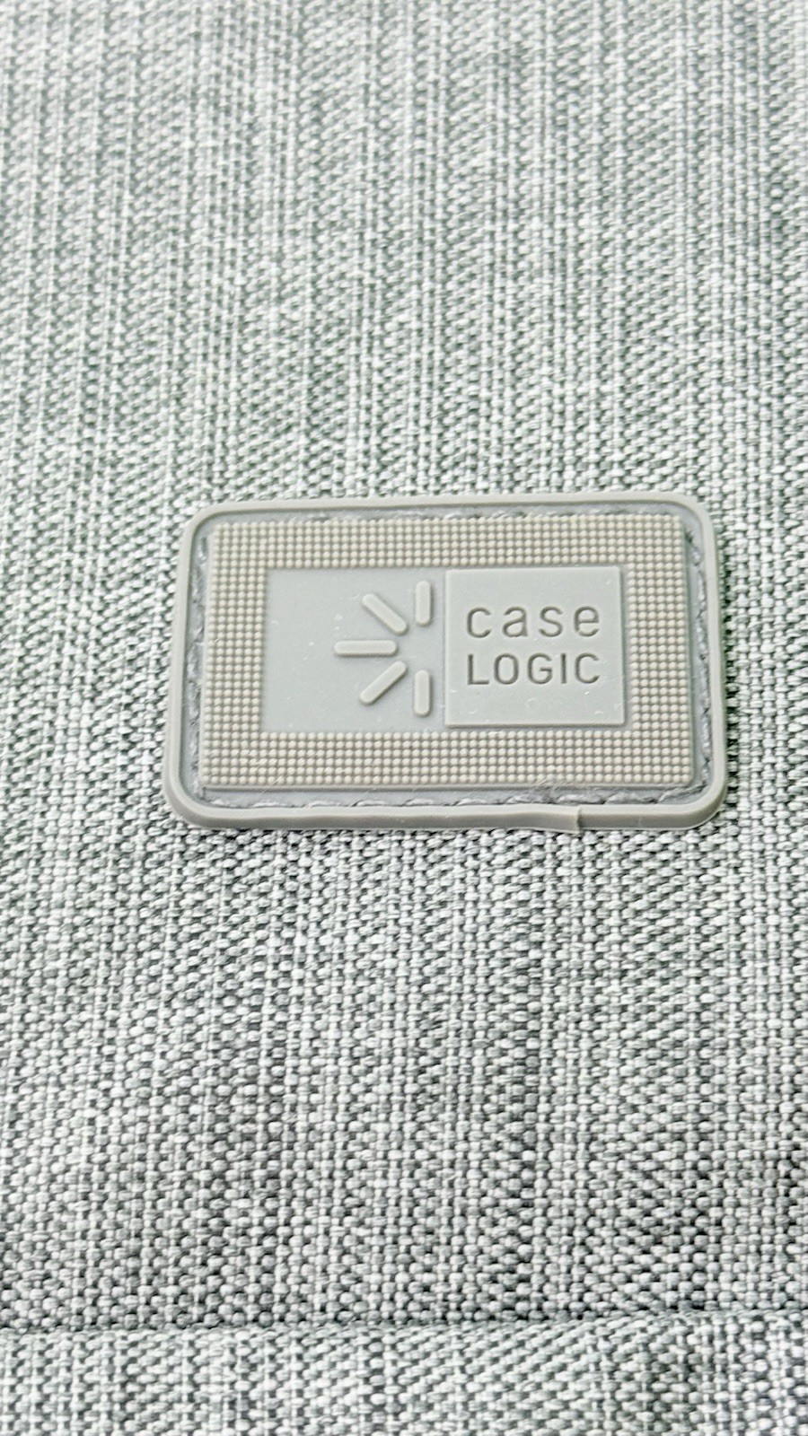 Case Logic Laptop Bag Gray Shoulder Strap Multiple Compartments and Zippers EUC