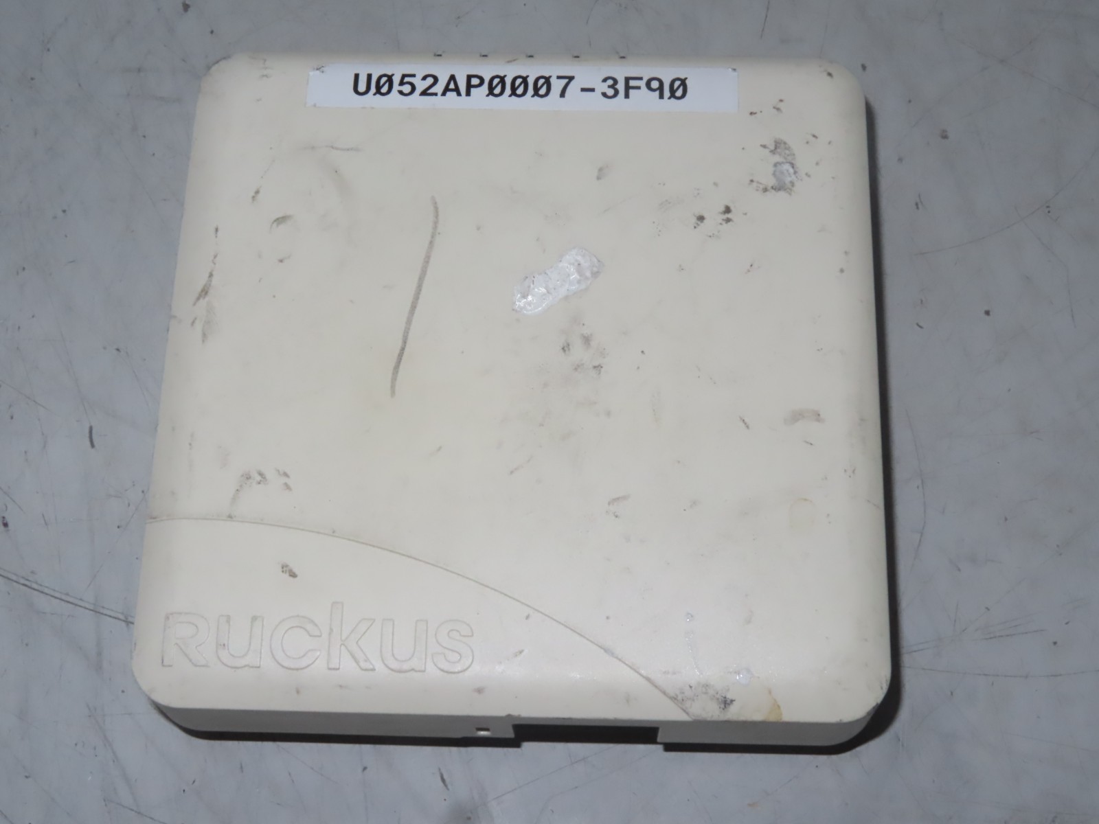 Ruckus 901-R600-US00 Wireless ZoneFlex Access Point PoE