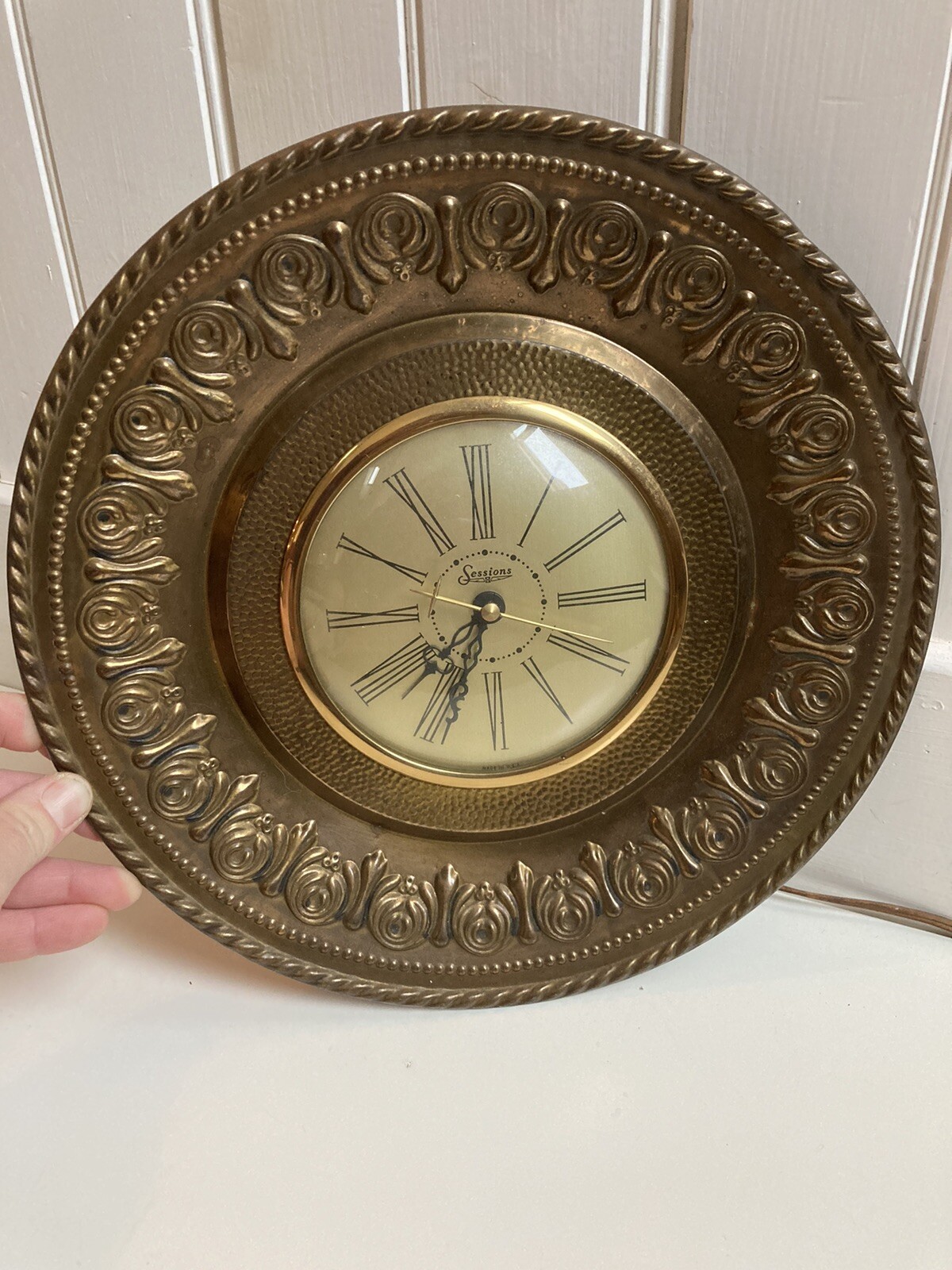 VINTAGE Sessions Wall CLOCK Old Antique RUNS Gold Tone MID-CENTURY WORKS
