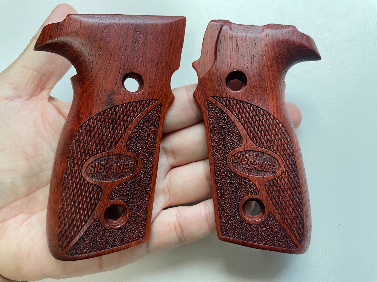 New Praduak wood Grips For 5iq sauer (S S p229) haft rough grips, pattern 4