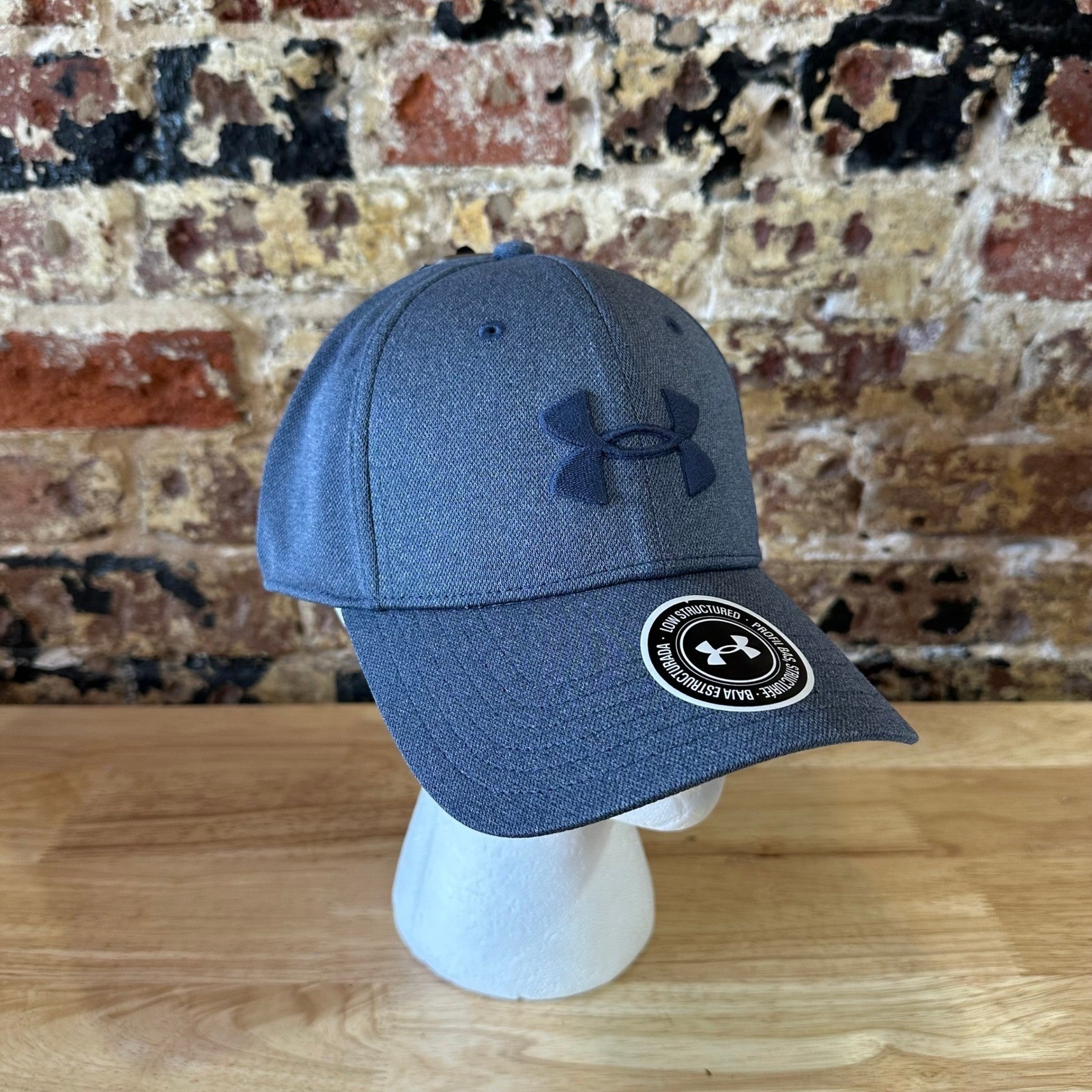 Under Armour UA Men's Blue w/blue logo Classic Fit L/XL Cap Hat NWT