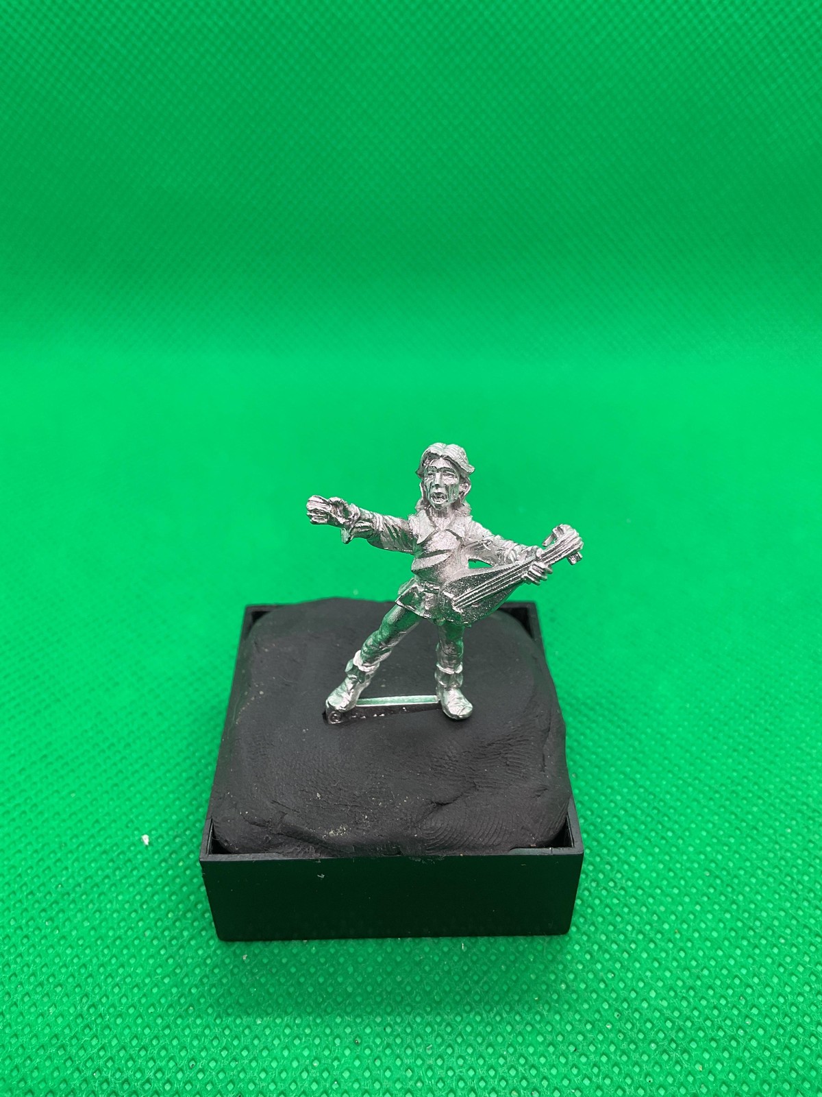 Hasslefree Miniatures 28mm Bard Minstrel Metal DnD Traitors Toll Frostgrave RPG