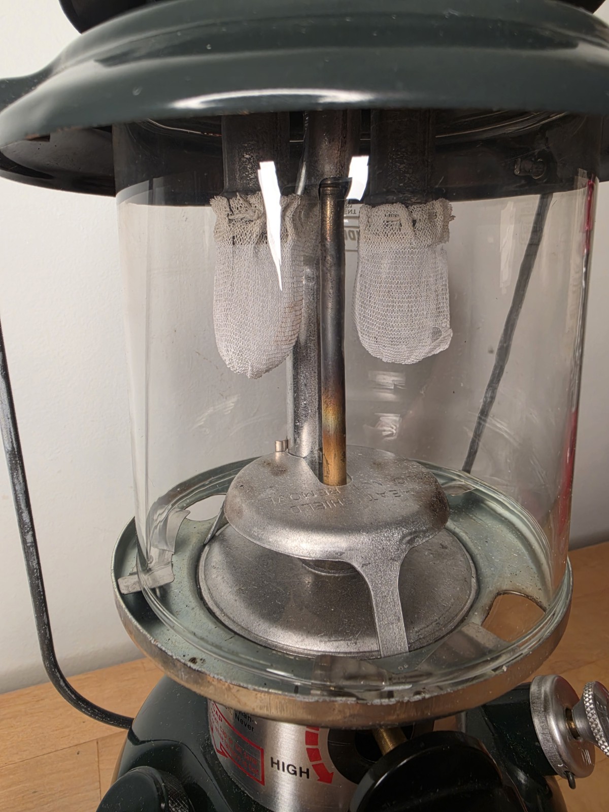 Coleman 288 Lantern with Box and Manual 288A700G Mint Condition Dated 8/89