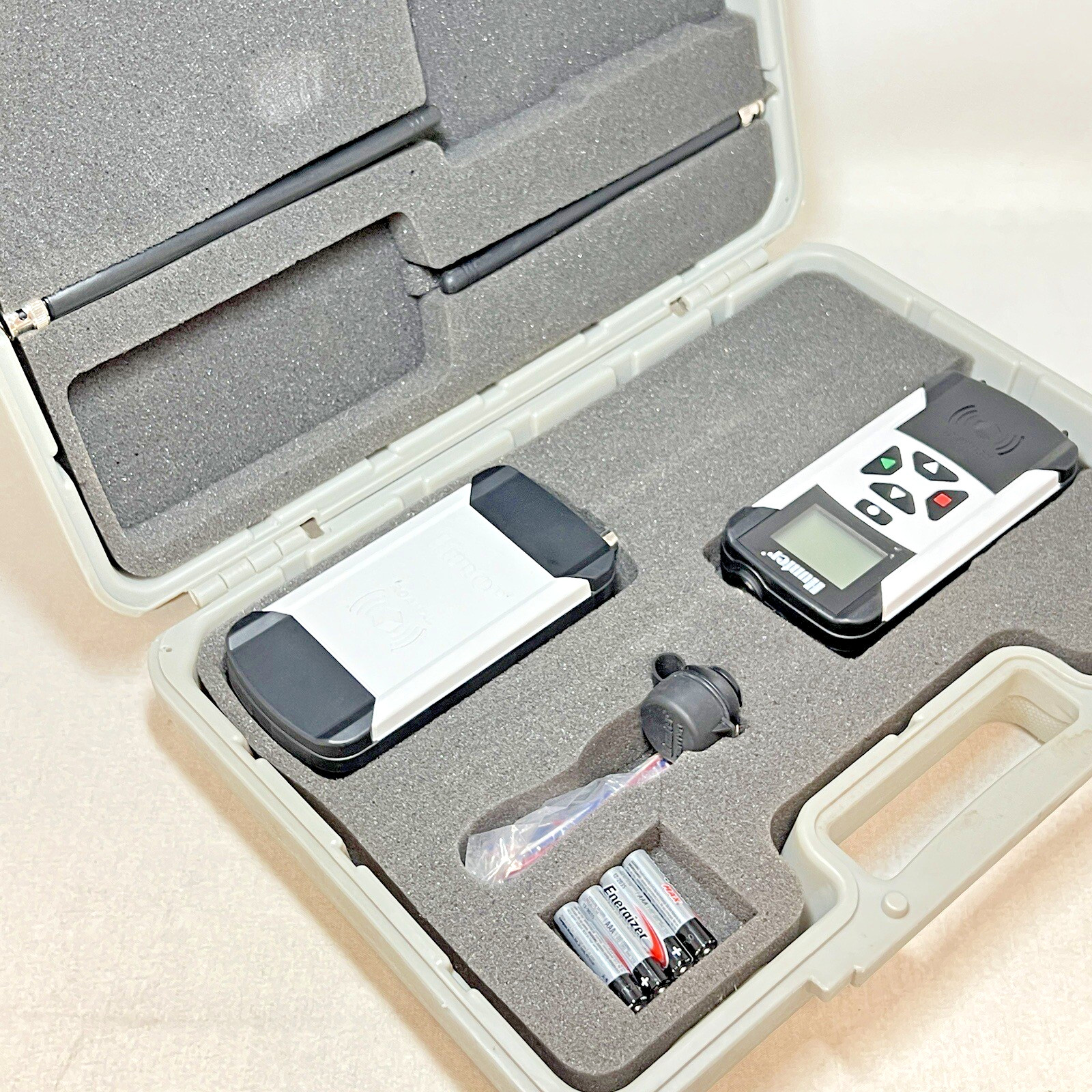 Hunter ROAM-XL Kit Long Range Controller Transmitter Receiver Set with Case
