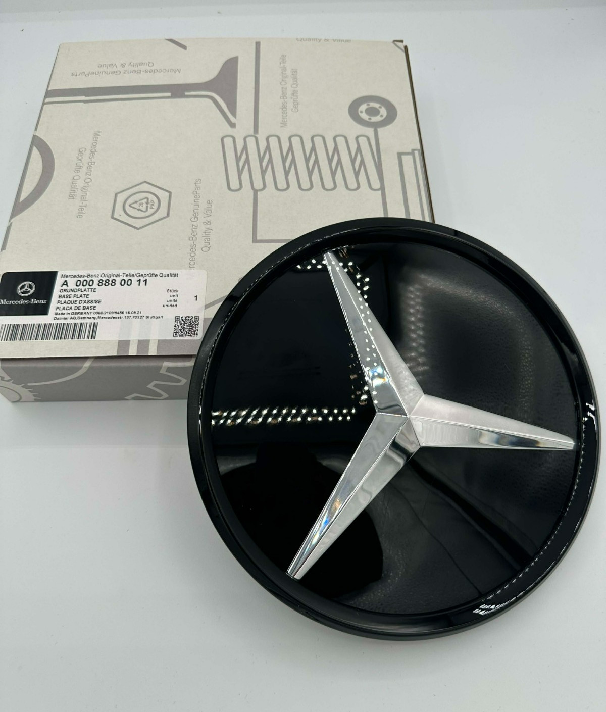 New Genuine Mercedes W205 W218 C CLS SL CLASS GRILLE DISTRONIC STAR EMBLEM 185mm