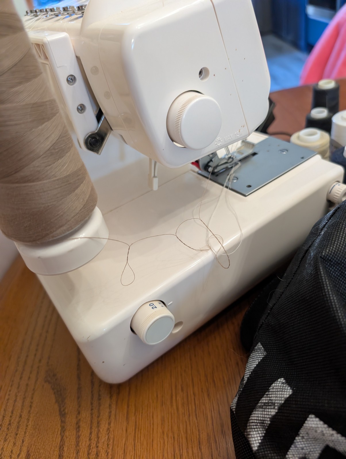 Singer QuantumLock 14T967DC 5-Thread Overlock Sewing Machine