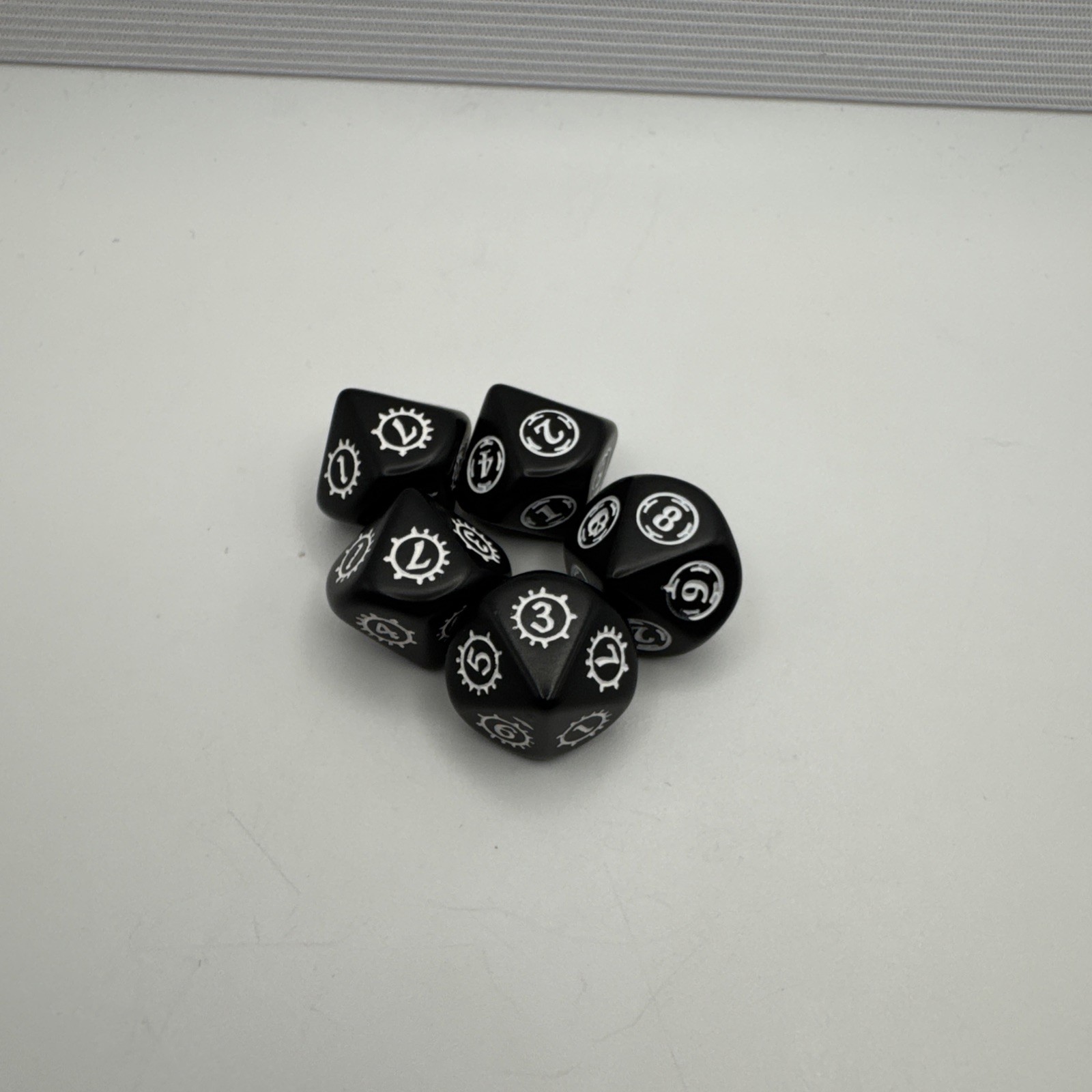 Warhammer 40k Age of Sigmar Wound Trackers Set of 5 Dice Brand Black