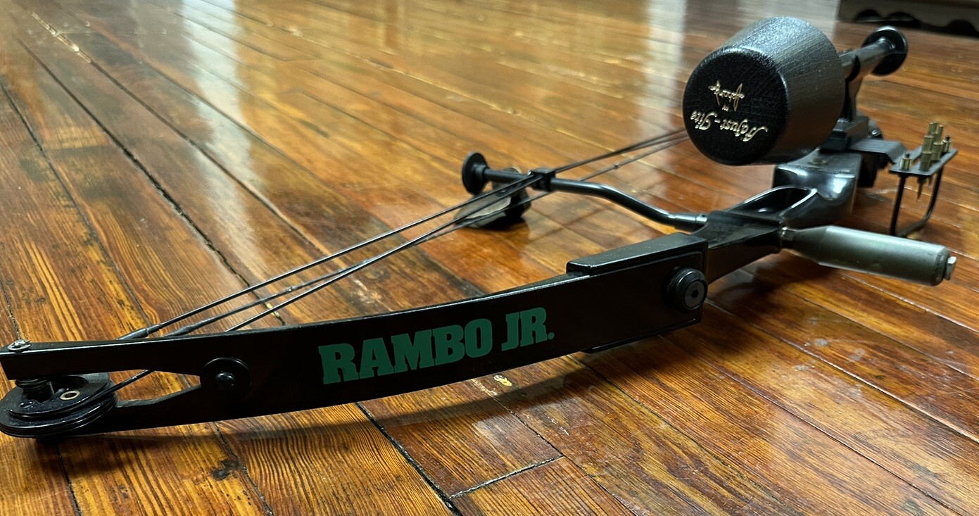 RAMBO Jr. COMPOUND BOW HOYT/EASTON USA