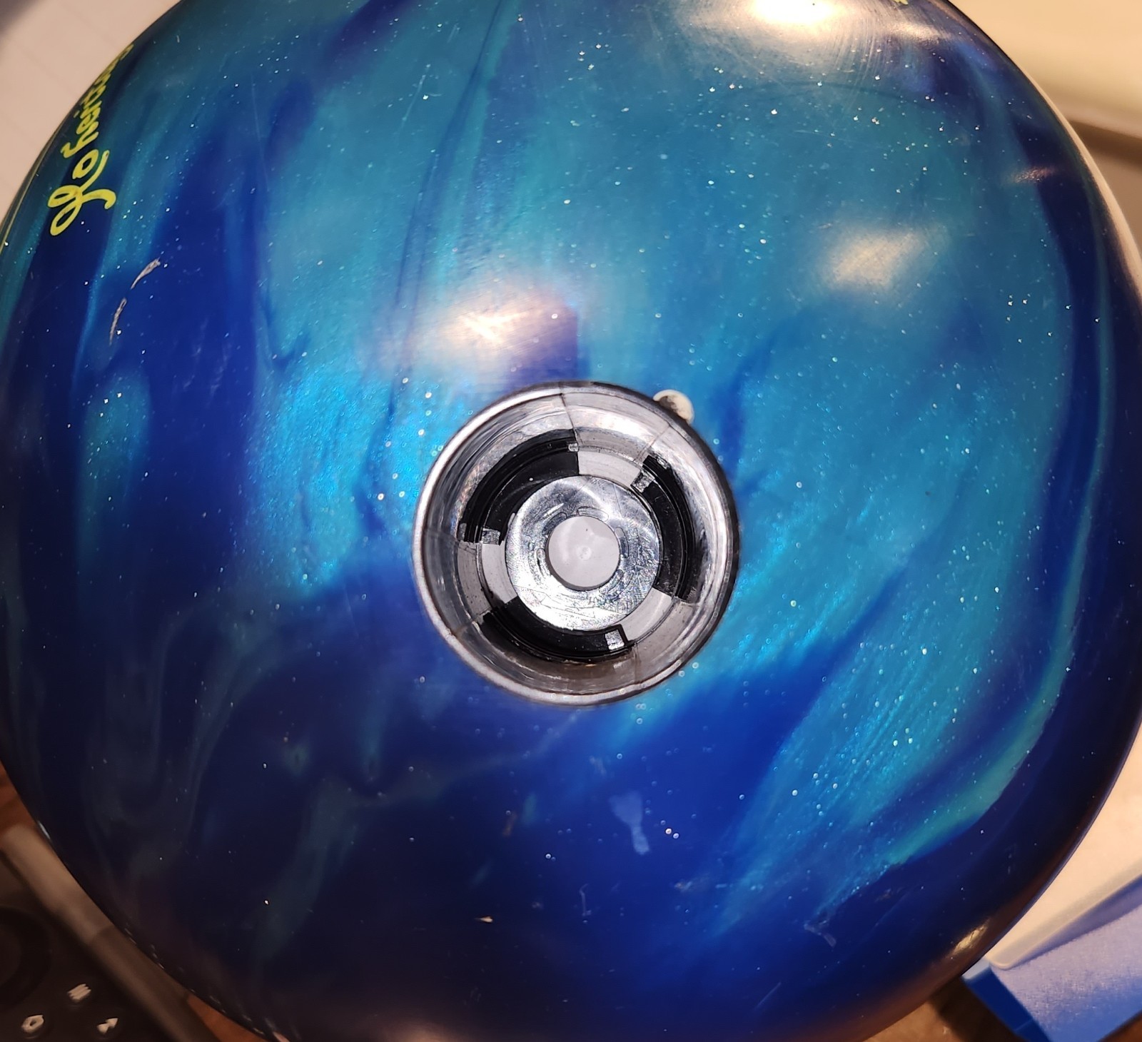 Radical Mass Bias Bowling Ball 15 lbs Preowned Span 4 3/4 Inches