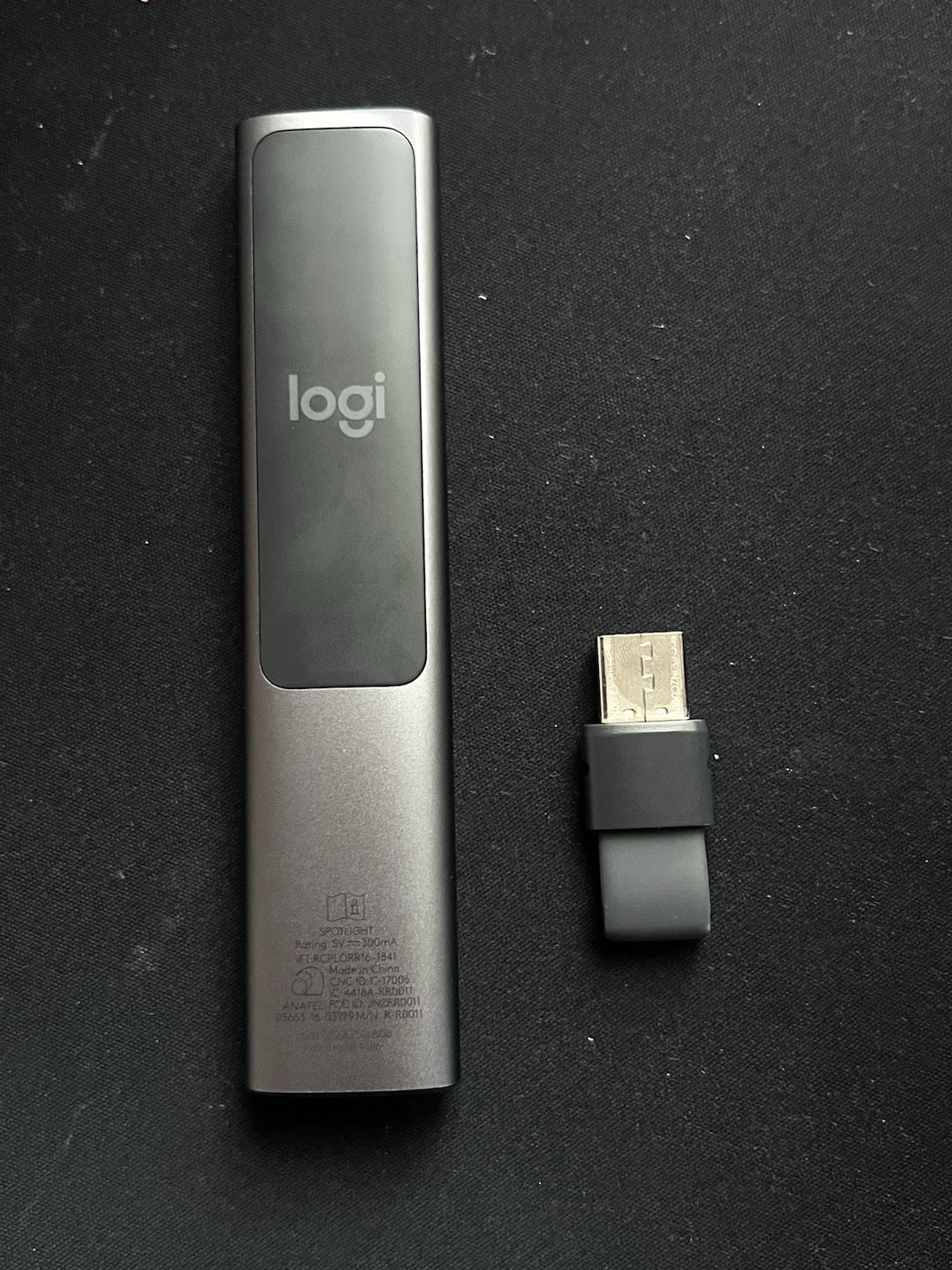 Logitech Spotlight 910-004654 Wireless Pointer Presentation Remote Controller