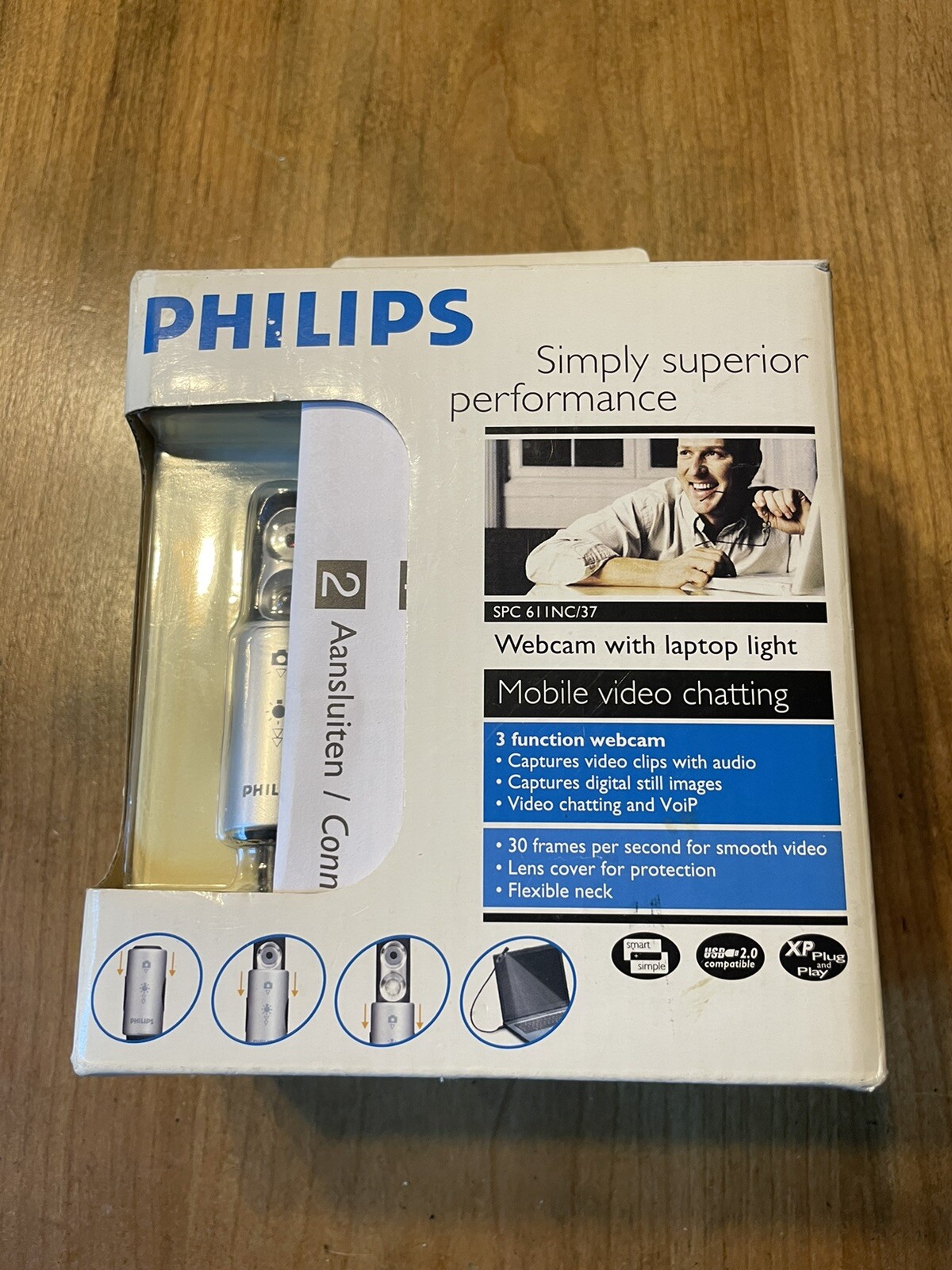 Philips Portable Webcam for Laptops w/ Work Light SPC611NC/37