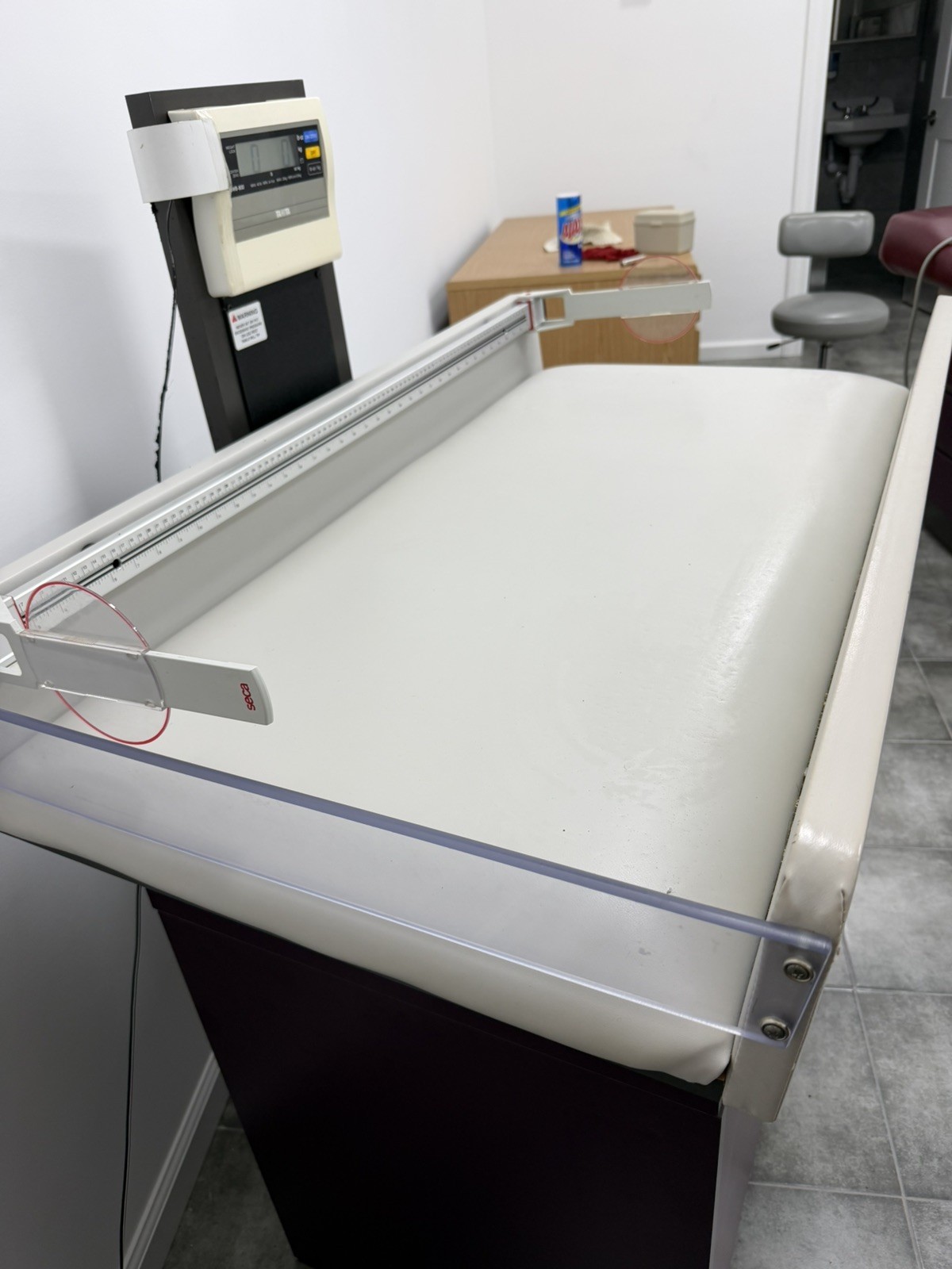 TANITA PEDIATRIC EXAM TABLE WITH DIGITAL SCALE & SECA HEIGHT RULER