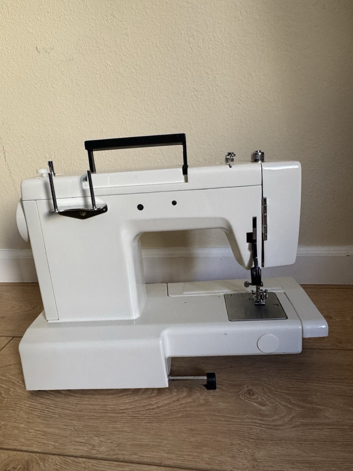DressMaker Ultra Sewing Machine