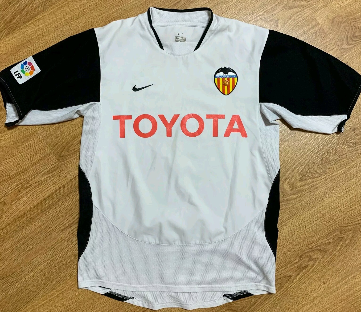 Valencia 2003/2004 Home Football Shirt Soccer Jersey Size S