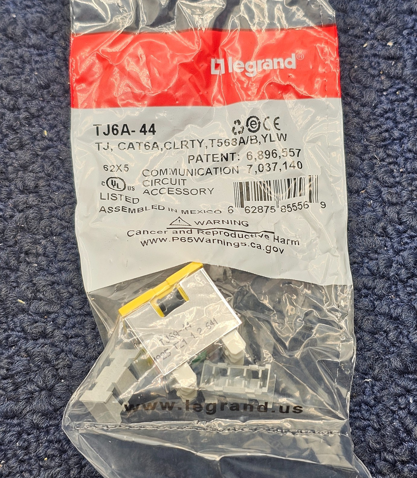 LEGRAND TJ6A-44: Clarity Cat6a TracJack,T568A/B,8 pos, Yellow 180 Degree