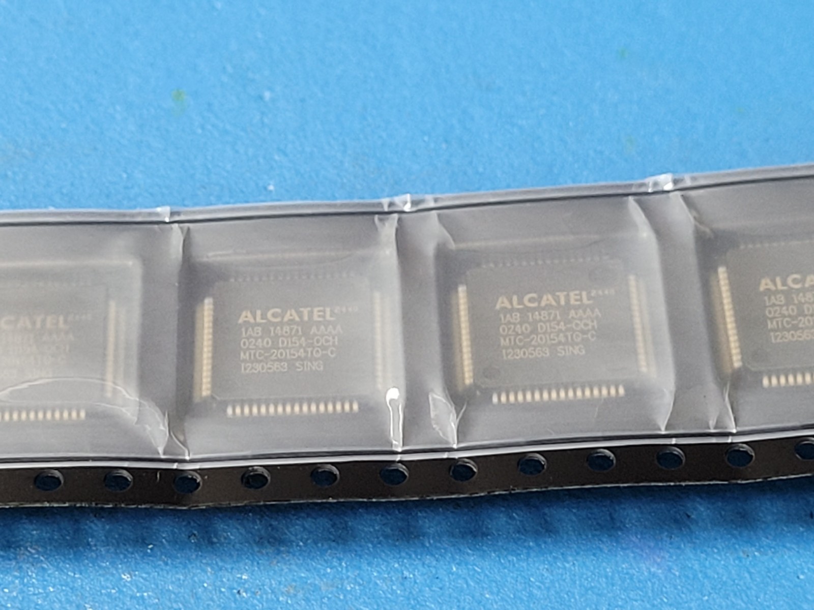 MTC20154TQ-C 1AB14871AAAA ALCATEL ADSL CMOS ANALOG FRONT-END CIRCUIT 64TQFP