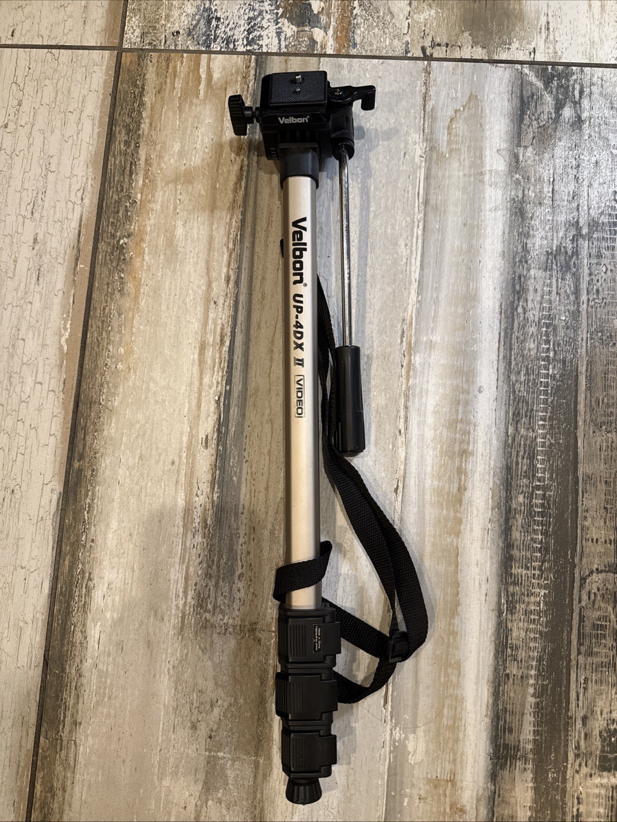 Velbon Up-4DX II Unipod Monopod (Tripod) for Camera / Camcorder Extends to 64"