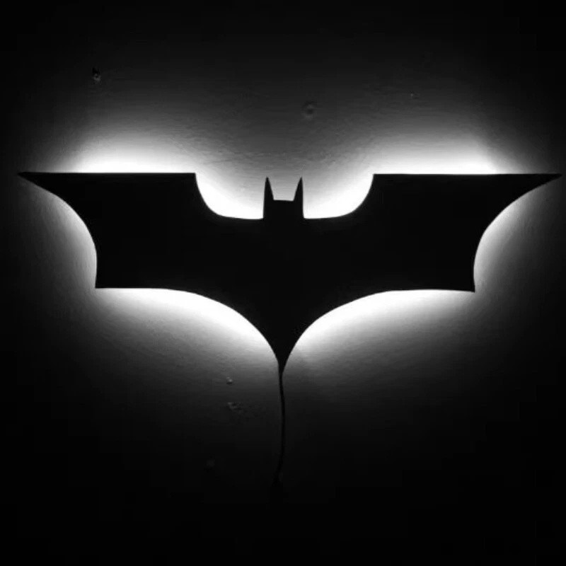 Wireless Batman Logo LED Night Light – Remote Controlled Bedroom Lamp Decor