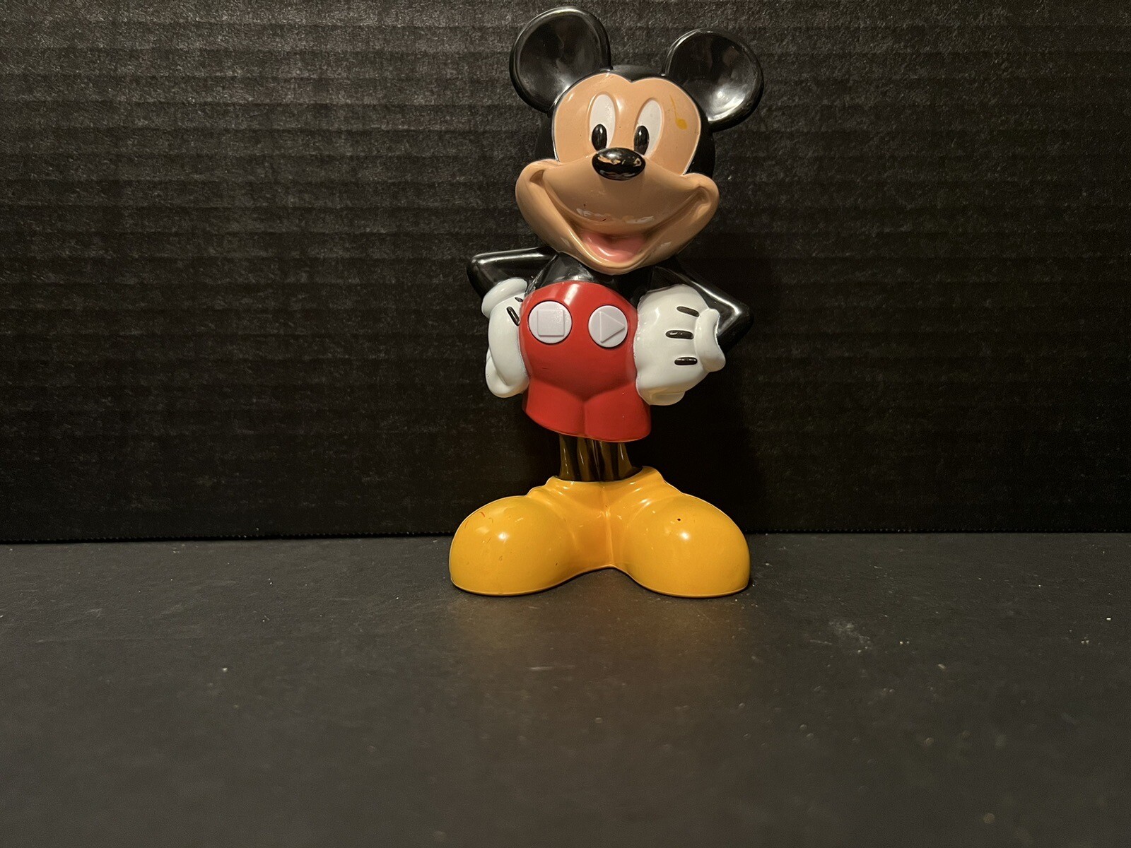 Disney Mickey Mouse Take Along Tunes Clip On Music Player 2012 Reader's Digest