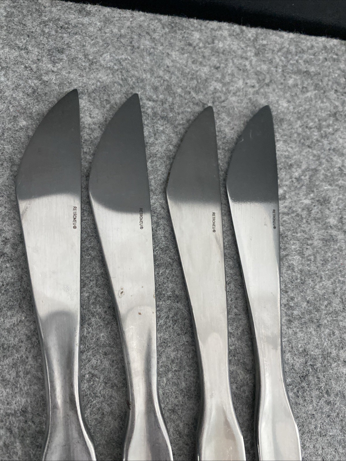 4 Retroneu 18/10 Stainless SILHOUETTE Flatware Modern Solid Knives