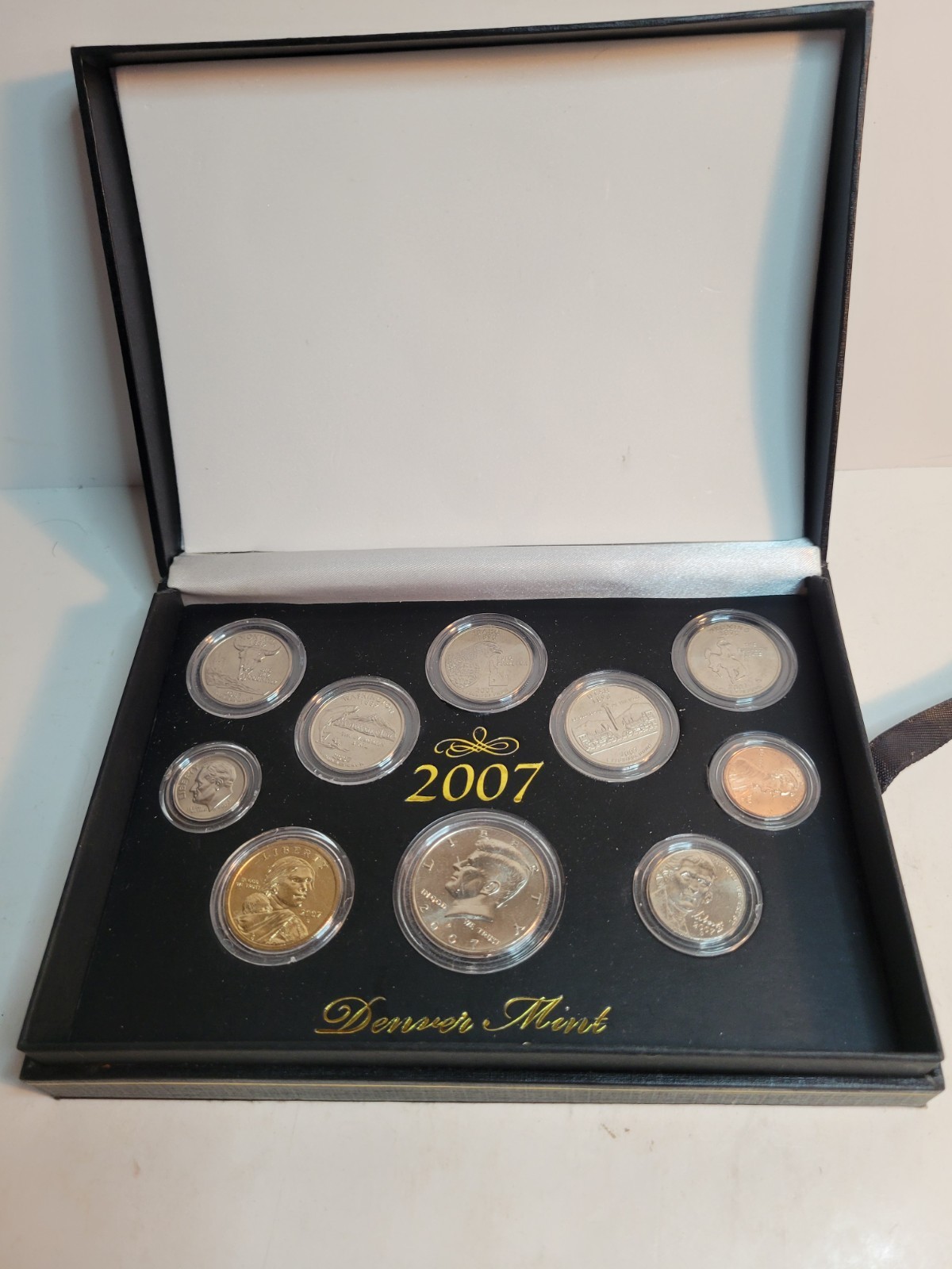 2007 Denver Mint Never Circulated Coin Set by World Reserve Monetary Exchange