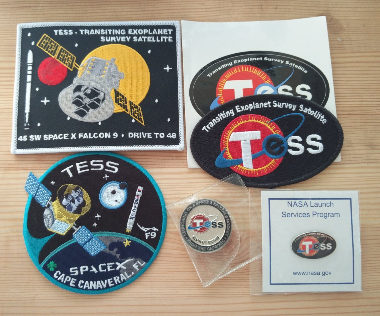 Original USAF 45SW Spacex F9 TESS Mission Launch Patch-Coin-Pin-Sticker Set 6pcs