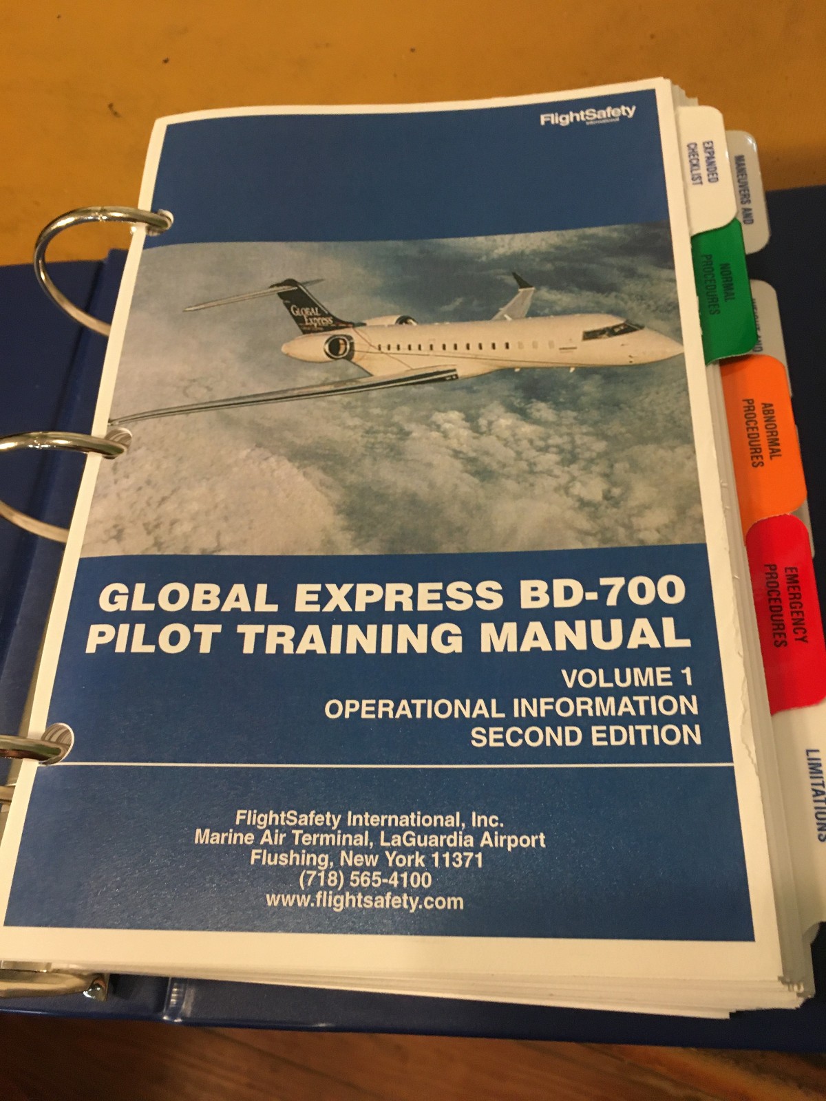 Global Express DB-700 Pilot Training Manual, Vol. 1 Operational Info.