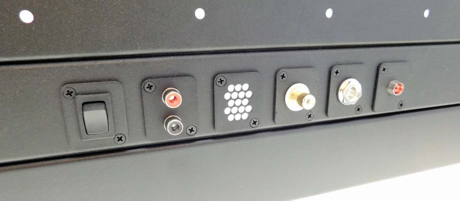 PROCRAFT D-VENT D type panel mount plate with vent holes