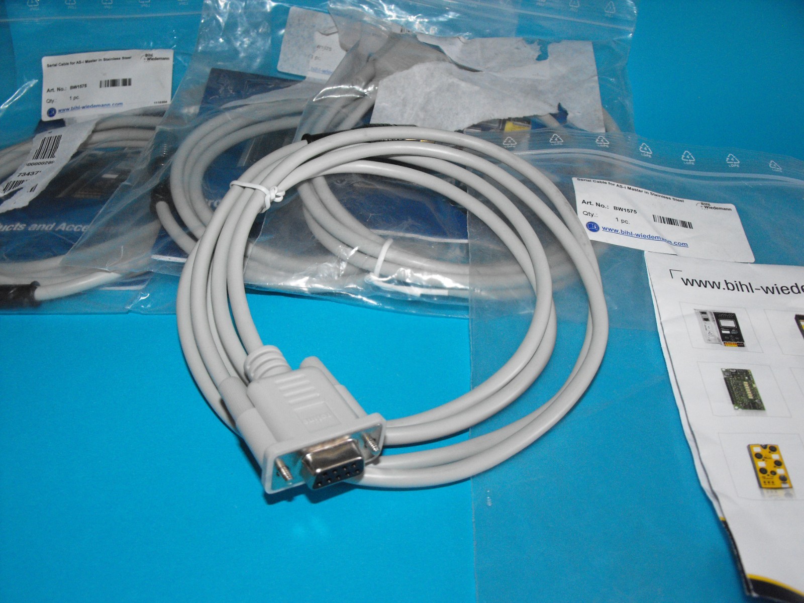 Bihl-Wiedemann BW1575.SERIAL CABLE,D-SUB DATA CABLE 9-PIN,MINI-DIN PLUG 6PIN.NEW