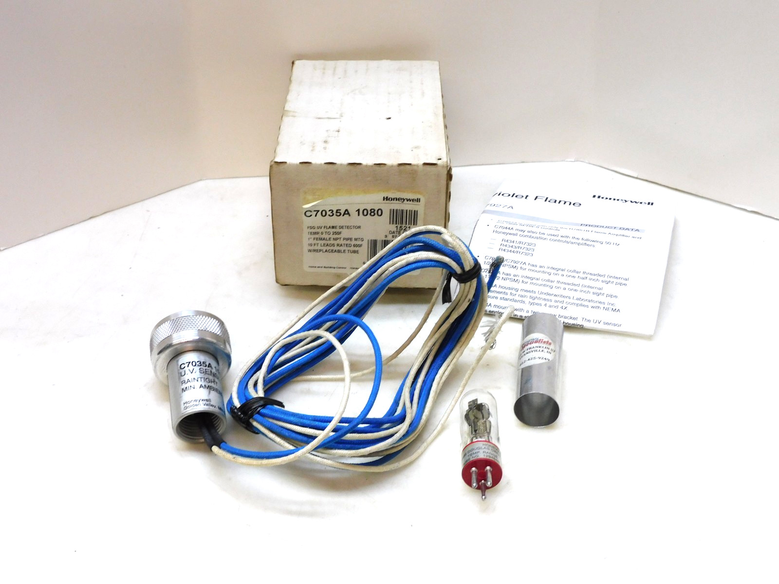 Honeywell C7035A 1080 Ultraviolet Flame Detector Sensor