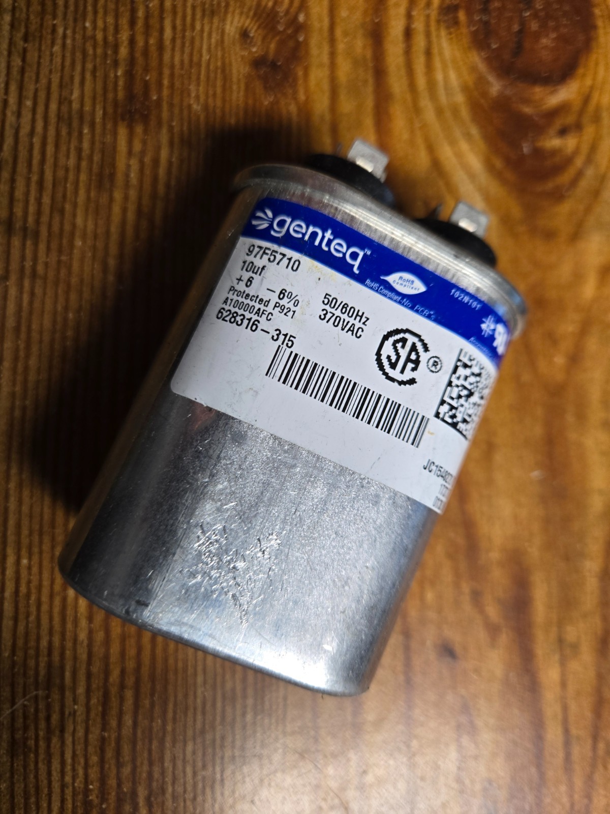 97F5710, 628316-315 Genteq RUN Capacitor 10UF At 370vac -Used- Tested.